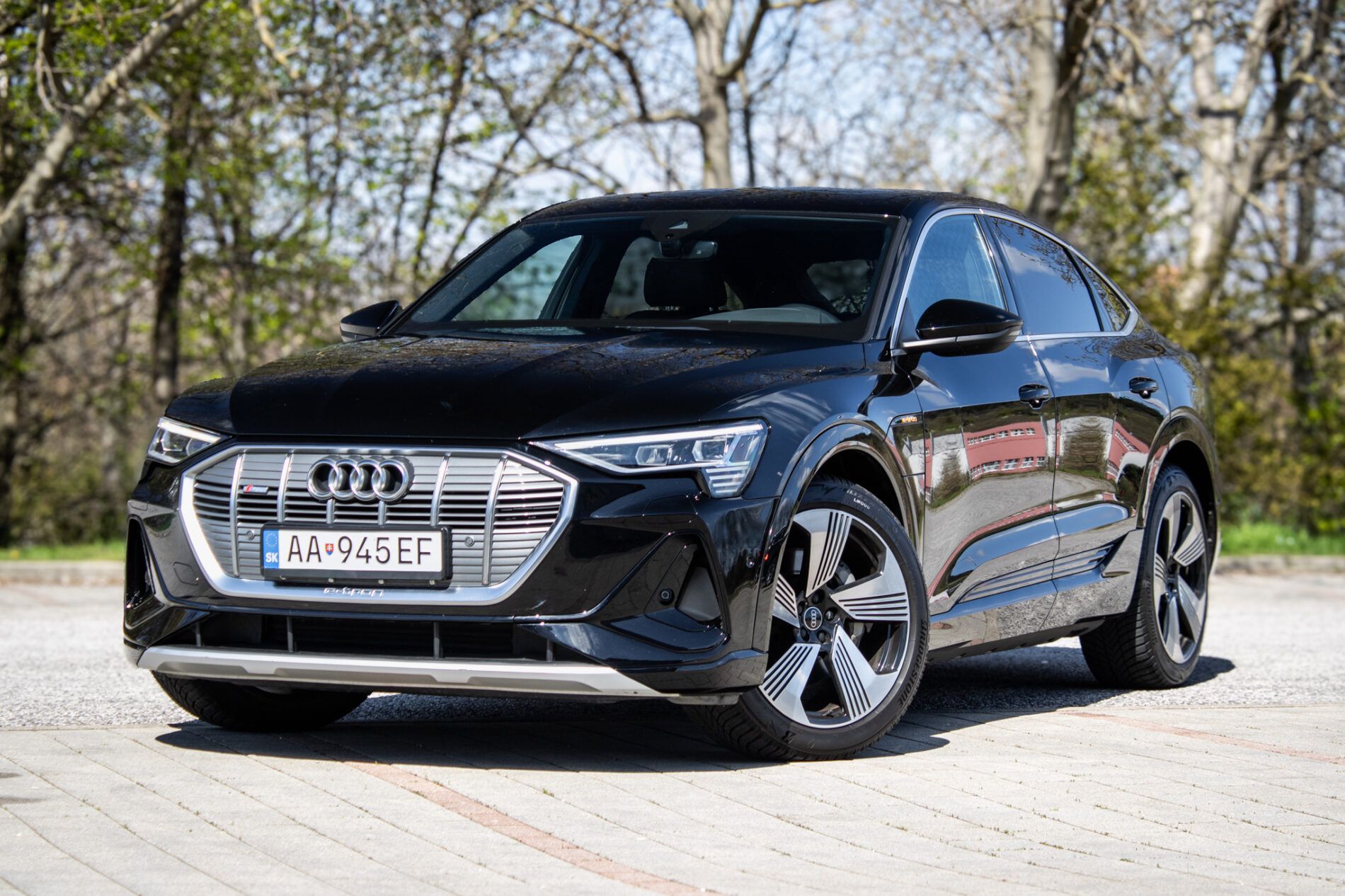 Audi e-tron