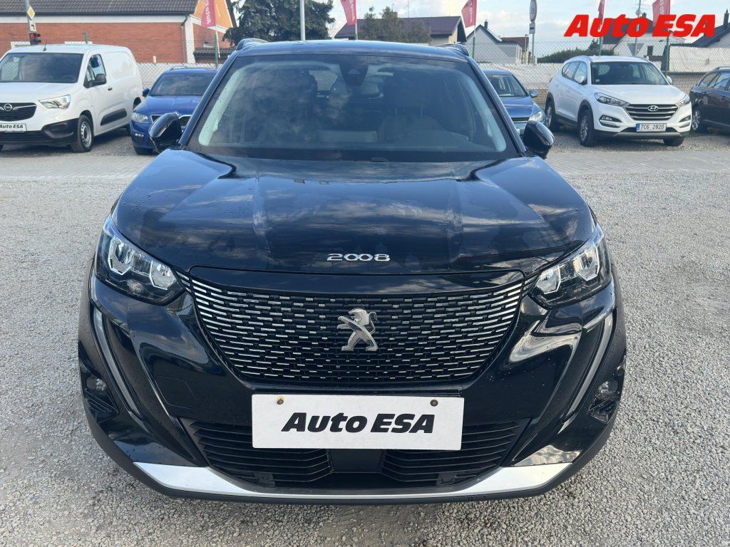 Peugeot 2008, 1.2PT,1.maj,ČR,Allure - fotka 2