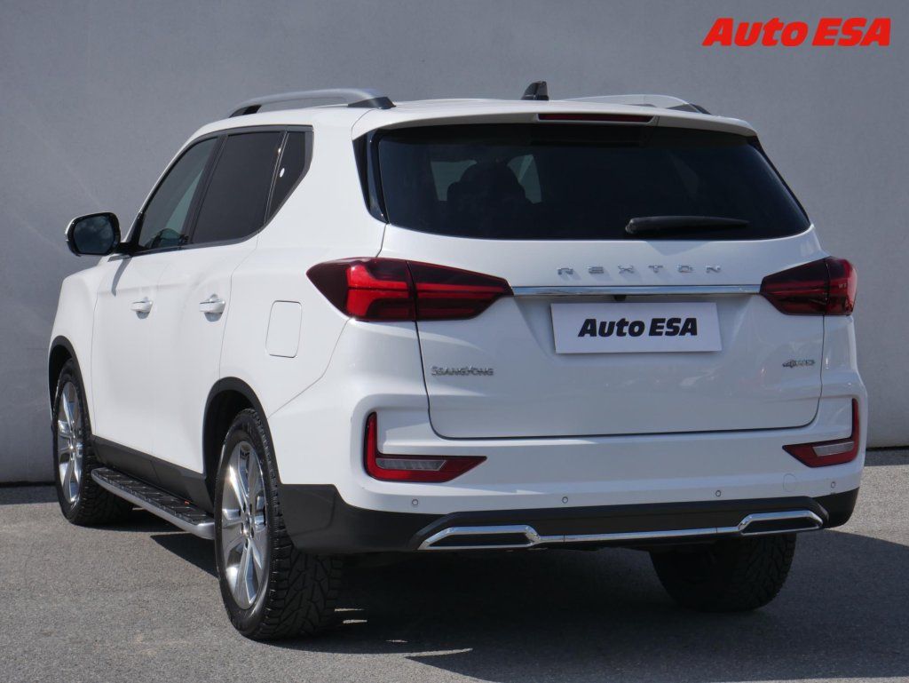 SsangYong Rexton, 2.2 CRDi 4x4,7míst,1.maj - fotka 6