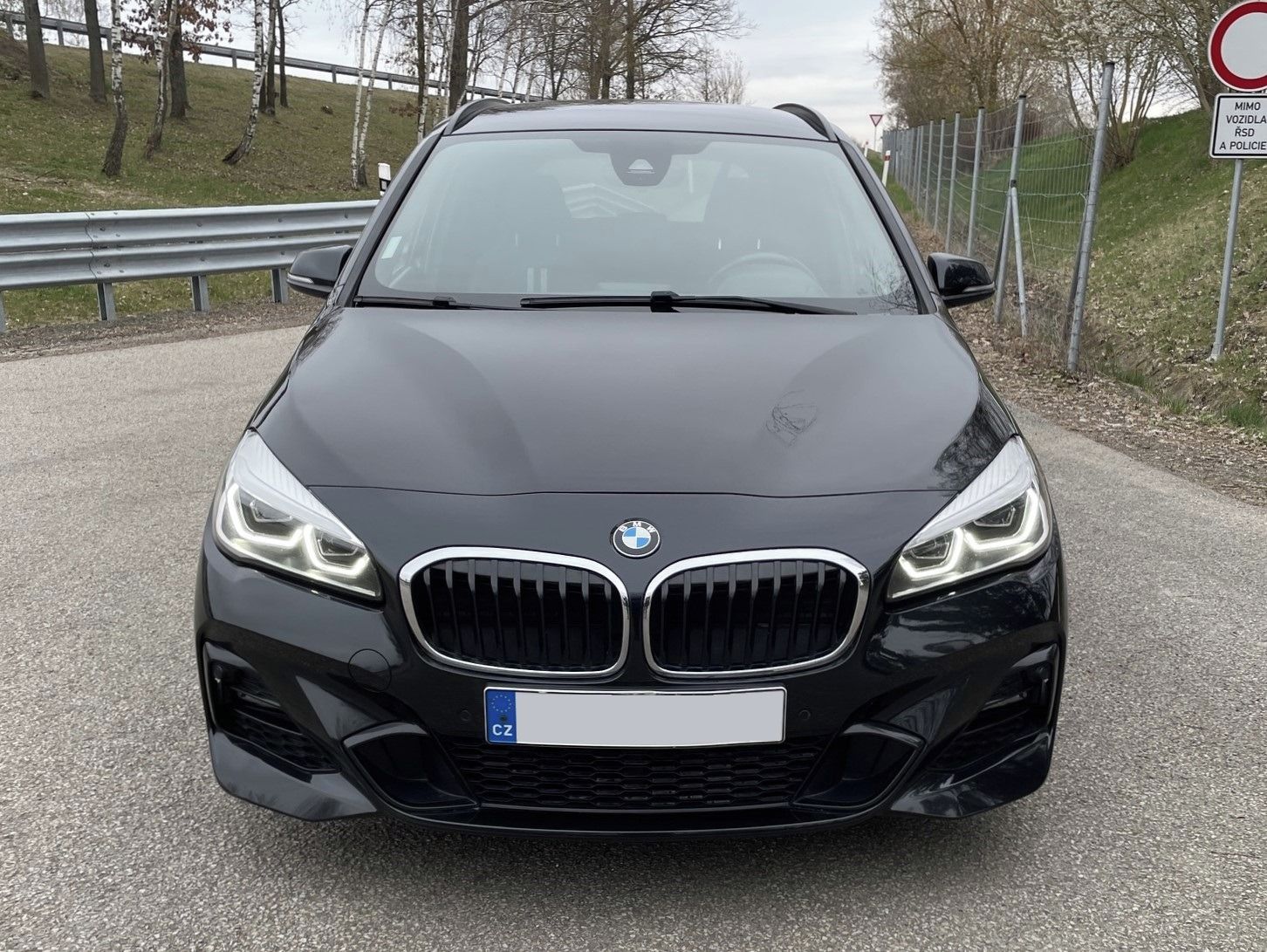 BMW Řada 2, 216d Gran Tourer M Sport 2021 - fotka 6