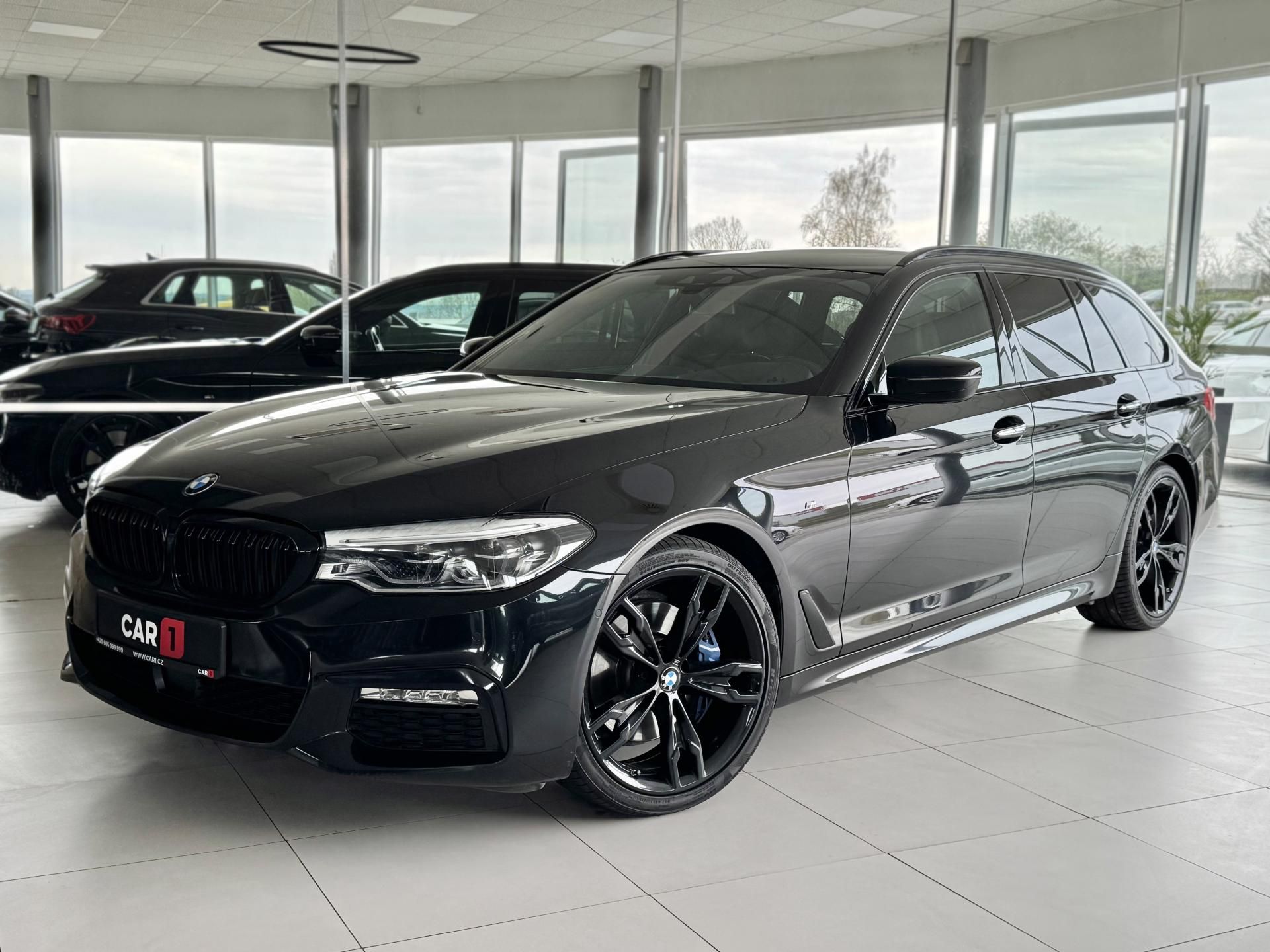 BMW Řada 5, 530i xDrive*M-SPORT*HeadUp*DPH