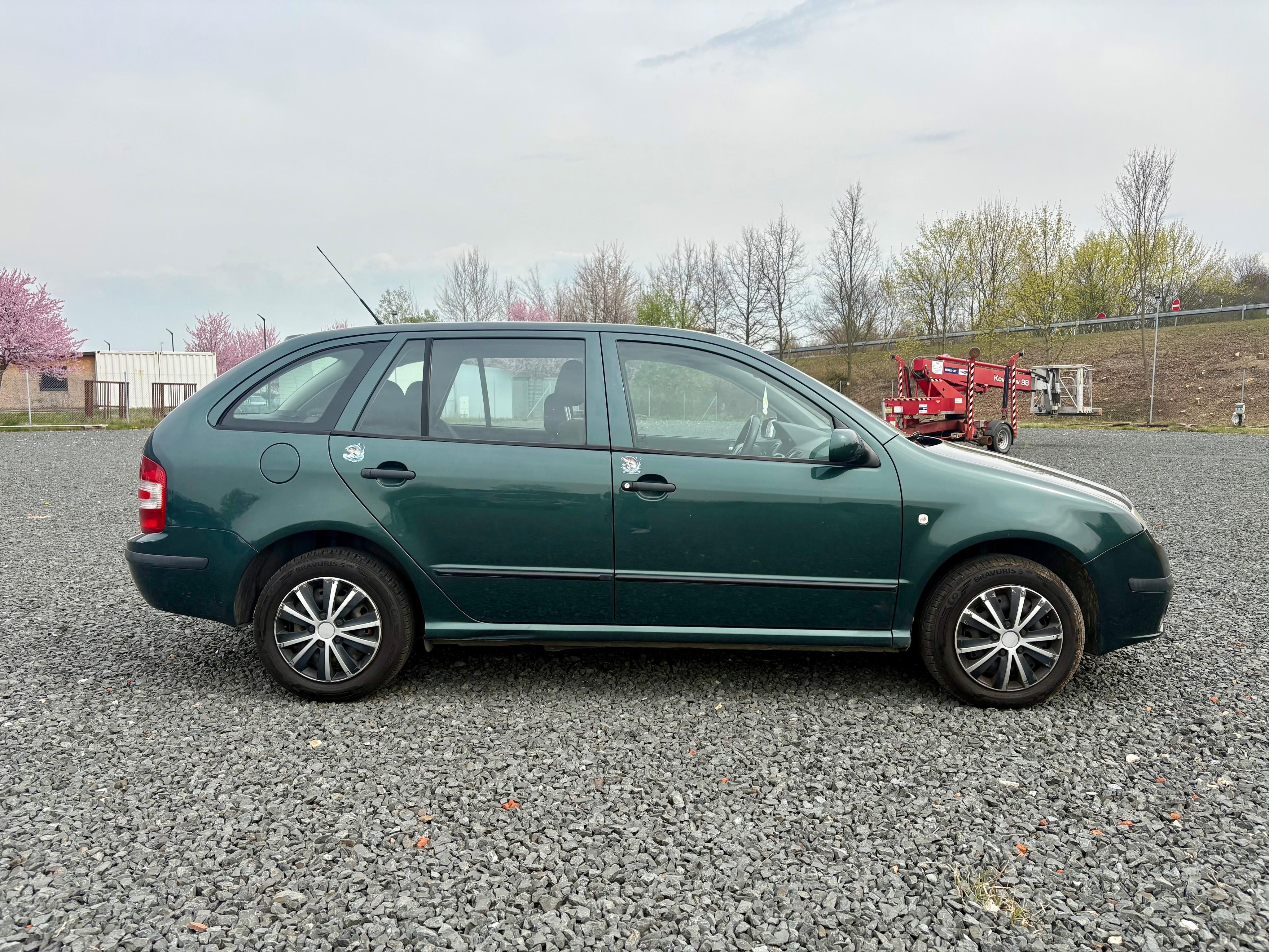 Škoda Fabia, 1.2HTP 47kw původ ČR - fotka 4