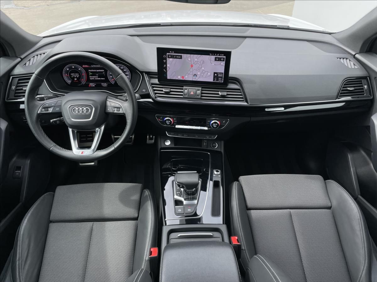 Audi Q5, 2,0 TDI quattro S line  Sportb - fotka 6