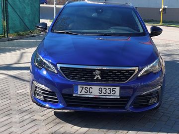 GT, 1.2  benz.,automat, ČR,DPH