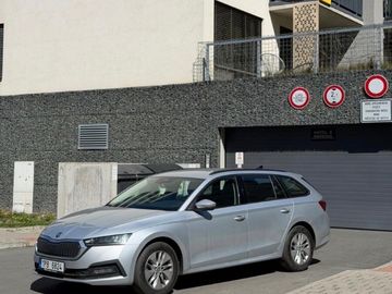 Skoda Octavia DSG 2022