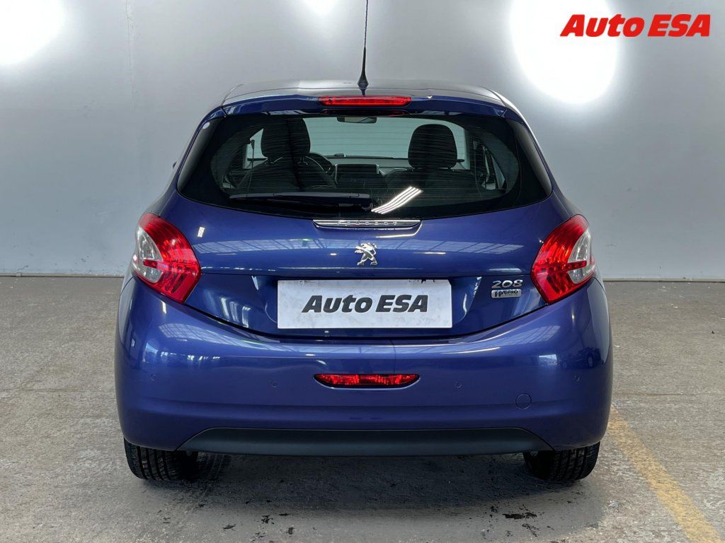Peugeot 208, 1.2 PT,AC,výhřev sed - fotka 5