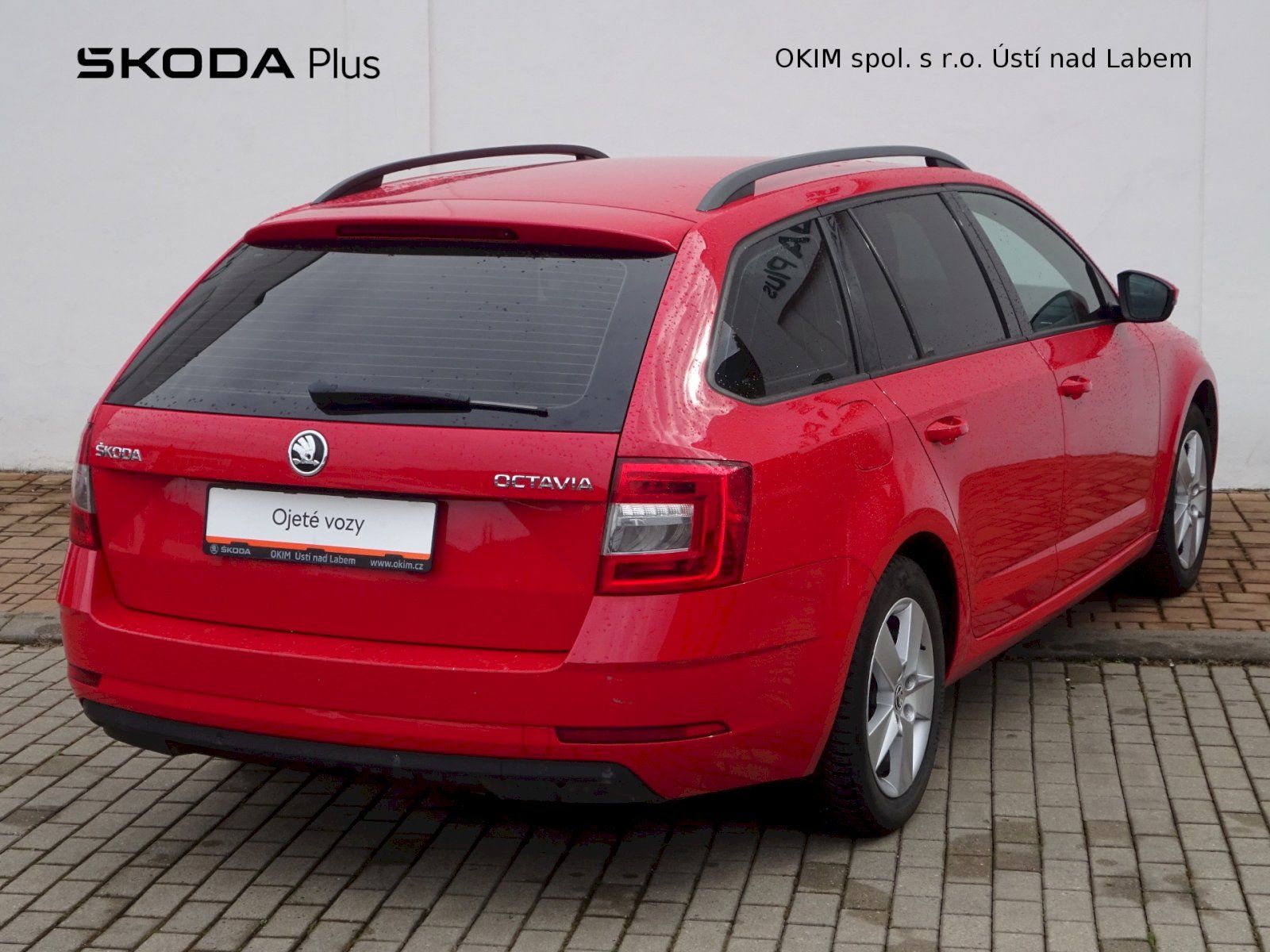 Škoda Octavia, 1,6 TDi/ 85kW Active - fotka 2