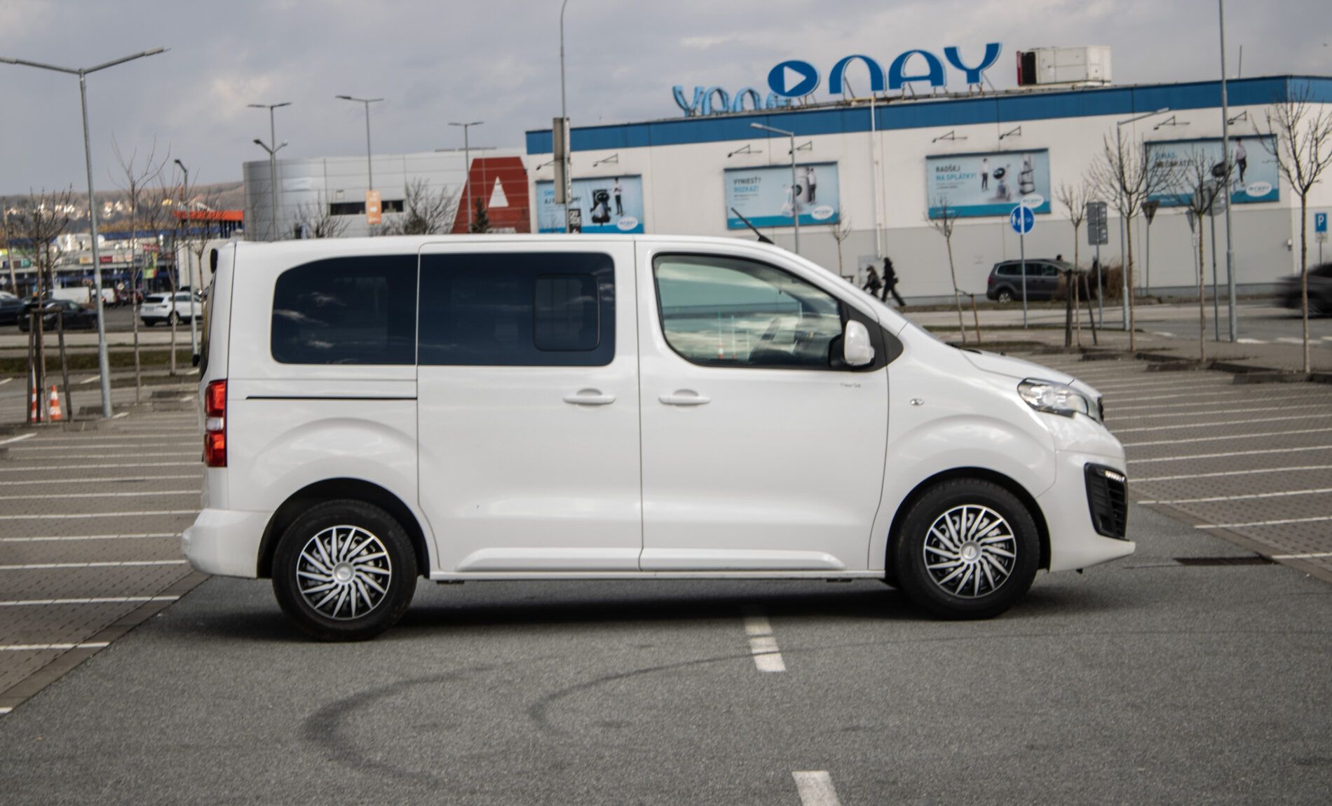 Peugeot Traveller - fotka 5