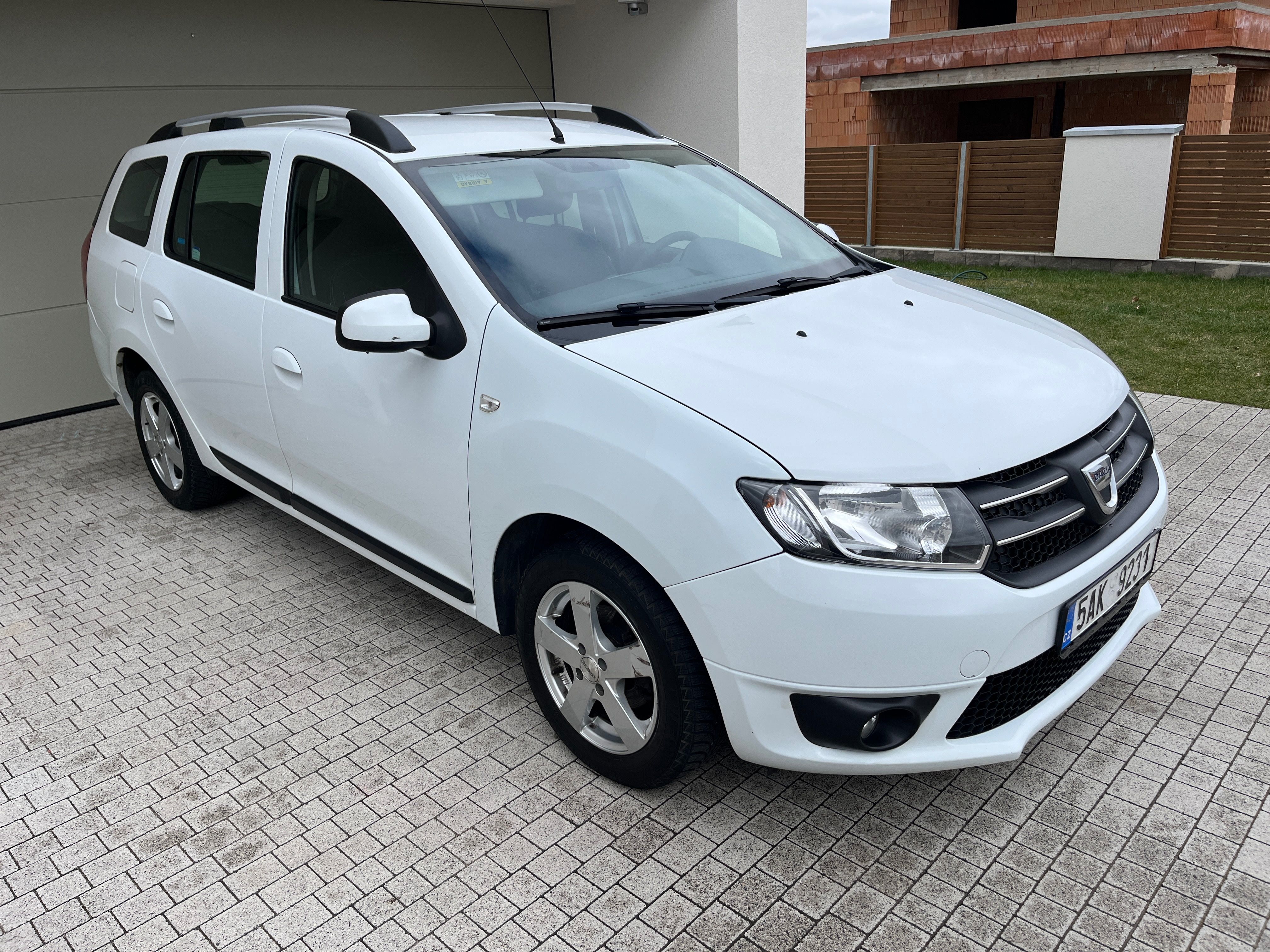 Dacia Logan, MCV 1.2 16V - fotka 2