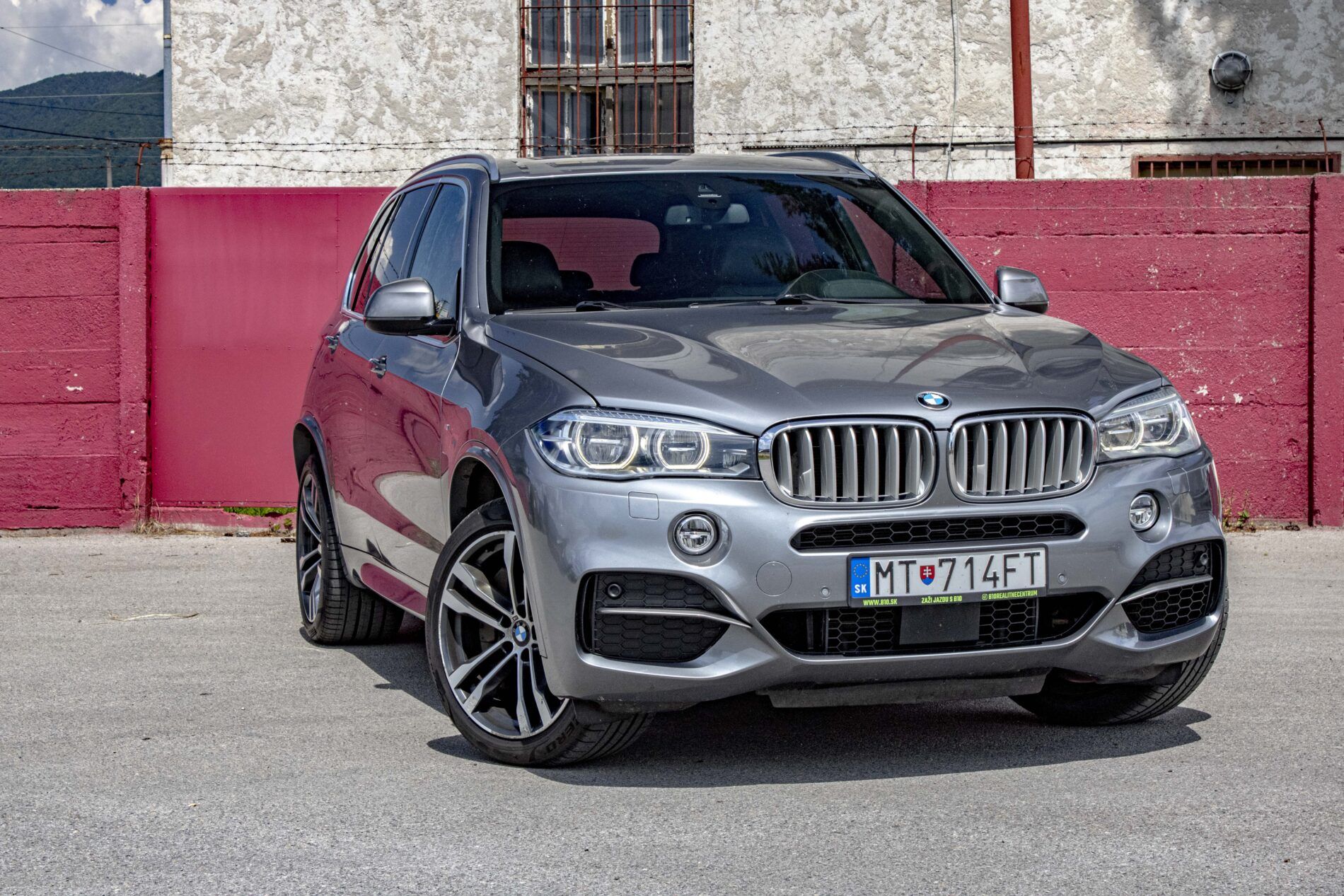 BMW X5 - fotka 4