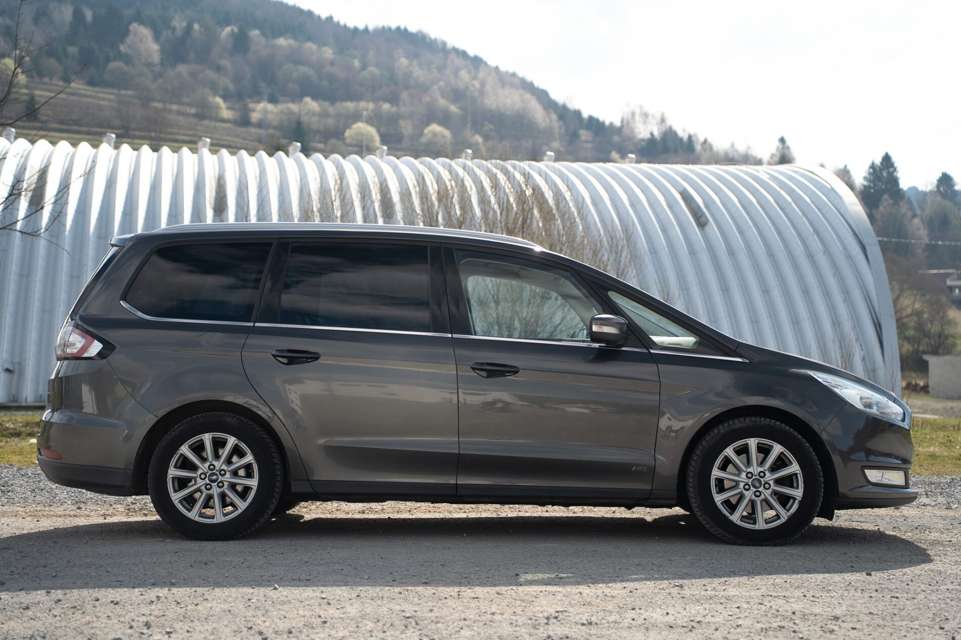 Ford Galaxy - fotka 4
