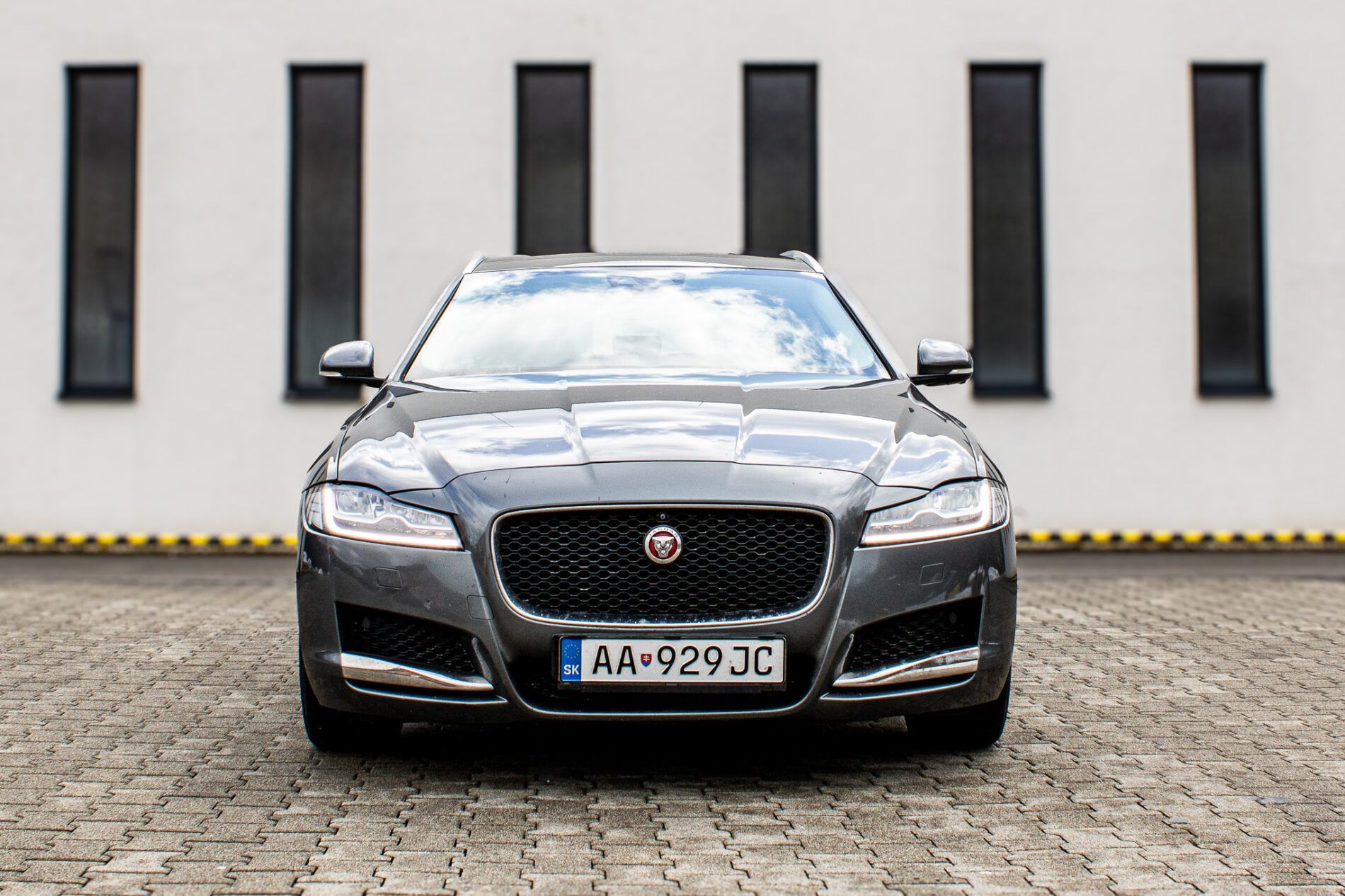 Jaguar XF - fotka 2