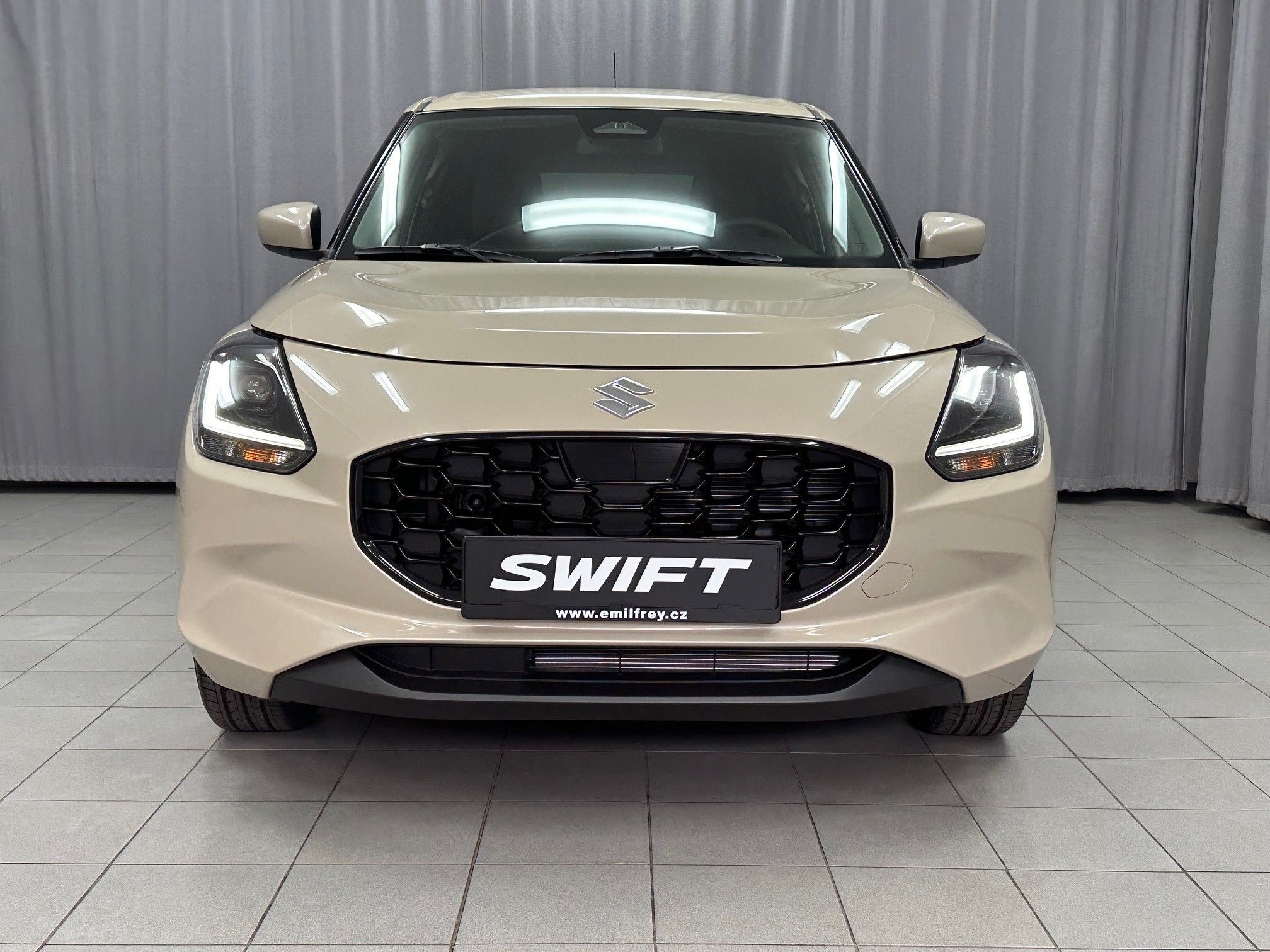 Suzuki Swift, 1,2 Premium AT- vůz ve výrobě - fotka 2