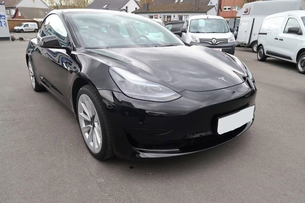 Tesla Model 3, Basis RWD*360° kamera*Kůže* - fotka 3