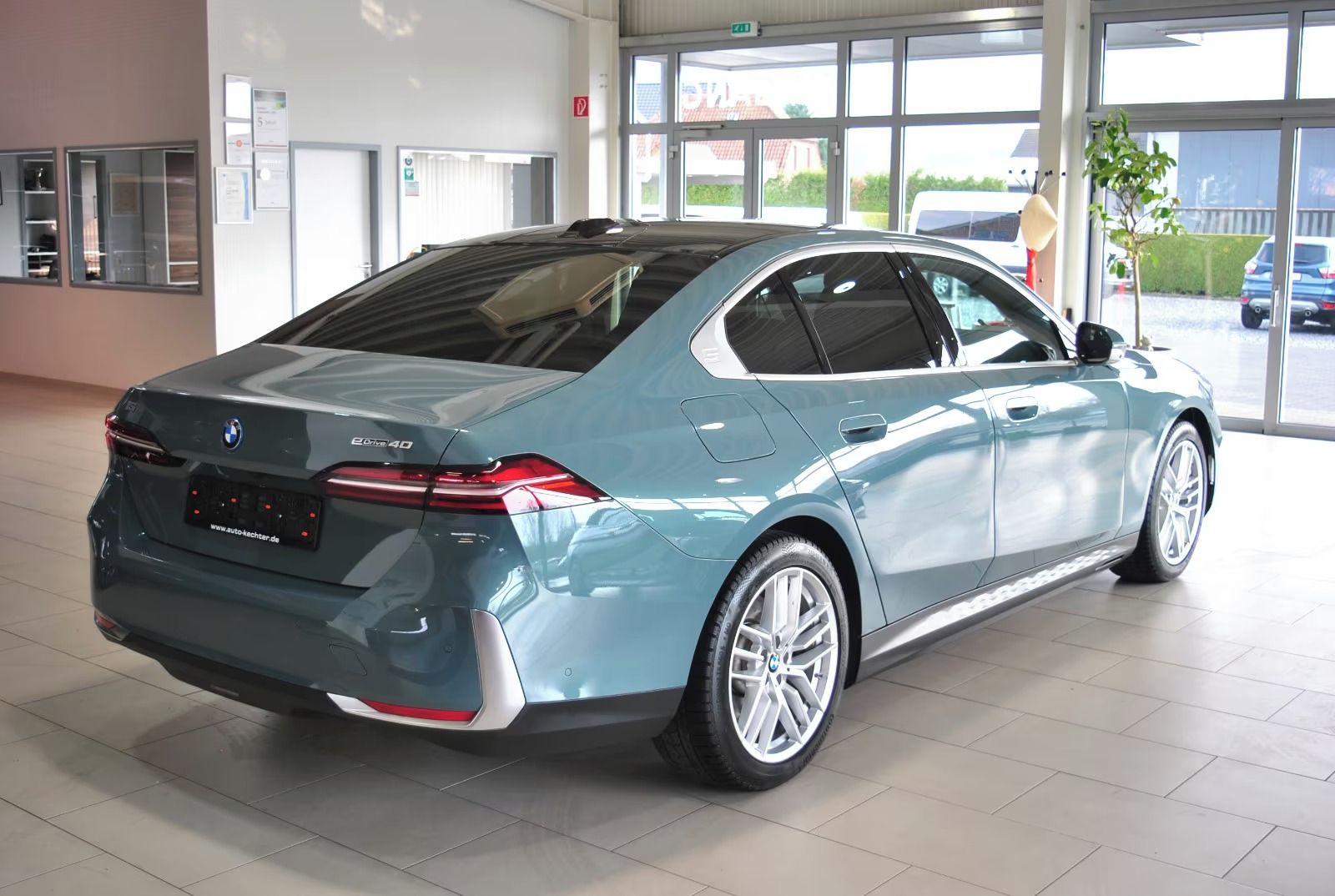 BMW i5, 40 eDrive Lim.*Kůže*360°*Navi* - fotka 4
