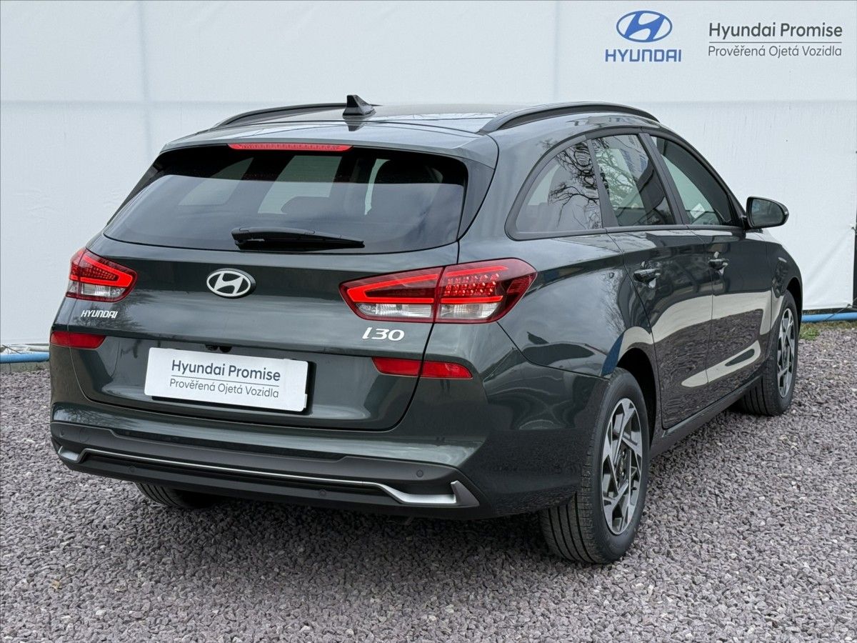 Hyundai i30, 1,6 T-GDI 110kW DCT Go Czech - fotka 2