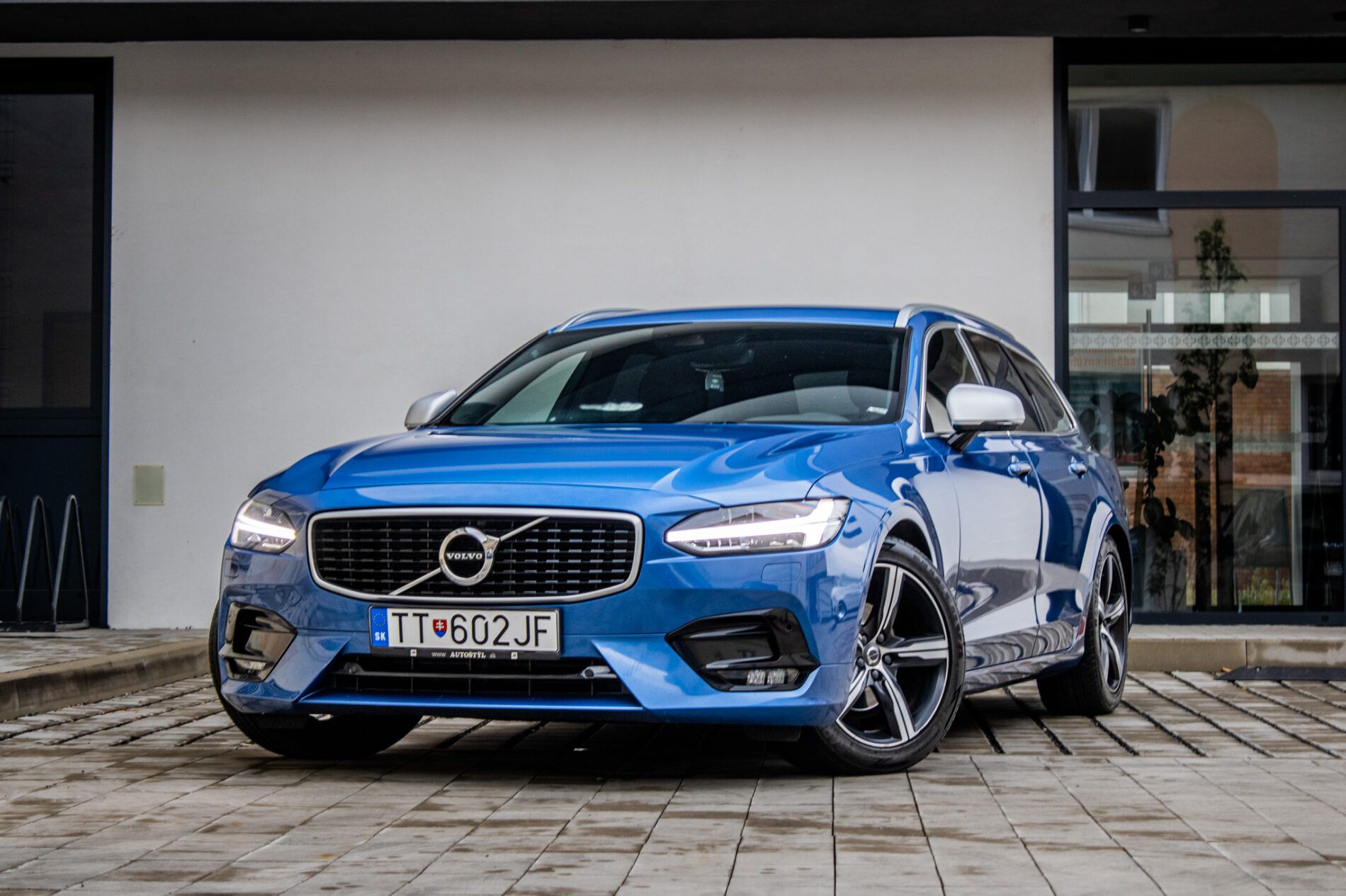 Volvo V90