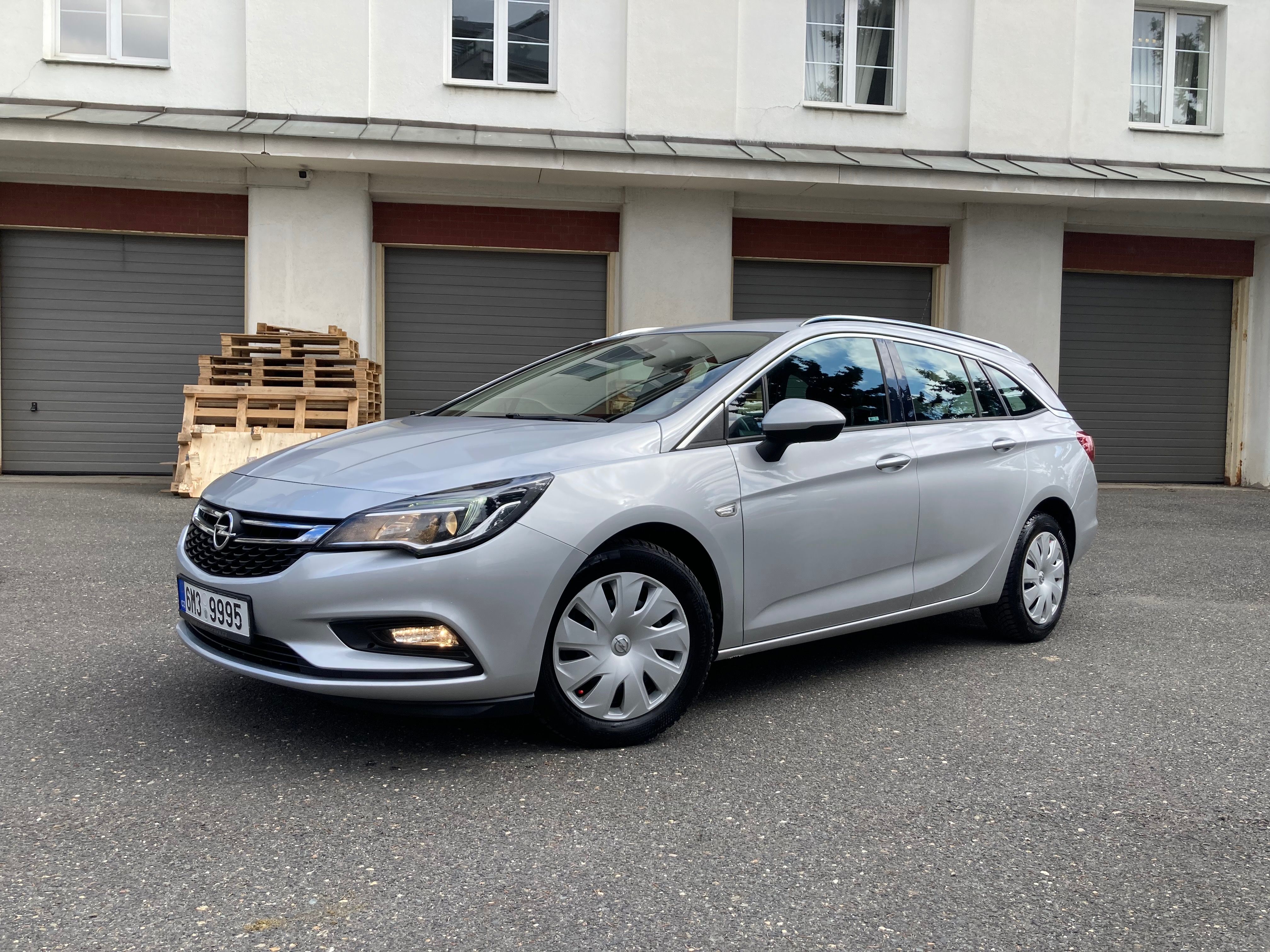 Opel Astra, ST+ 1.6CDTi 81kW DPH ČR 1.maj - fotka 2