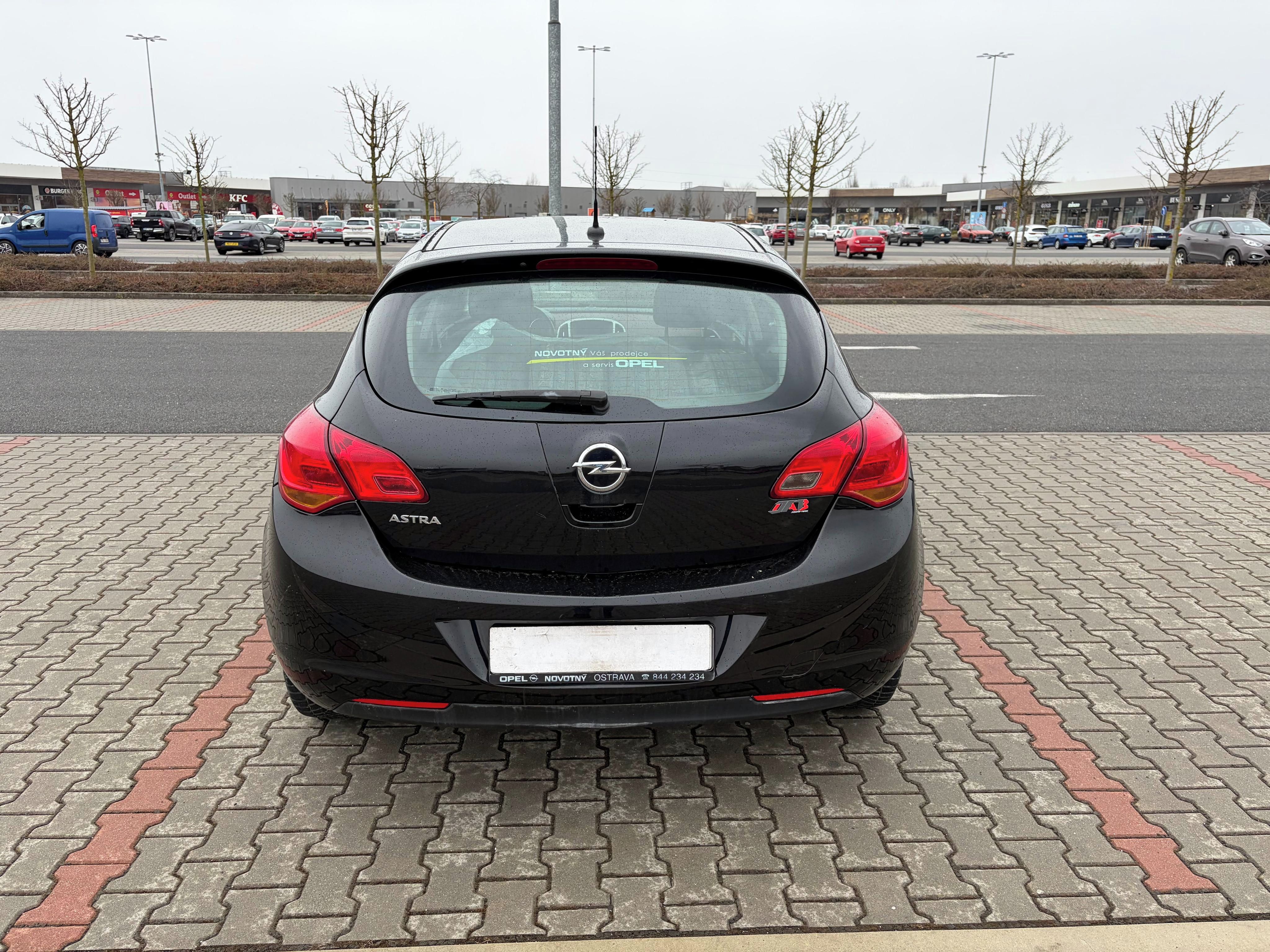 Opel Astra, 1.4 16V ČR naj. 145 tisíc km - fotka 4
