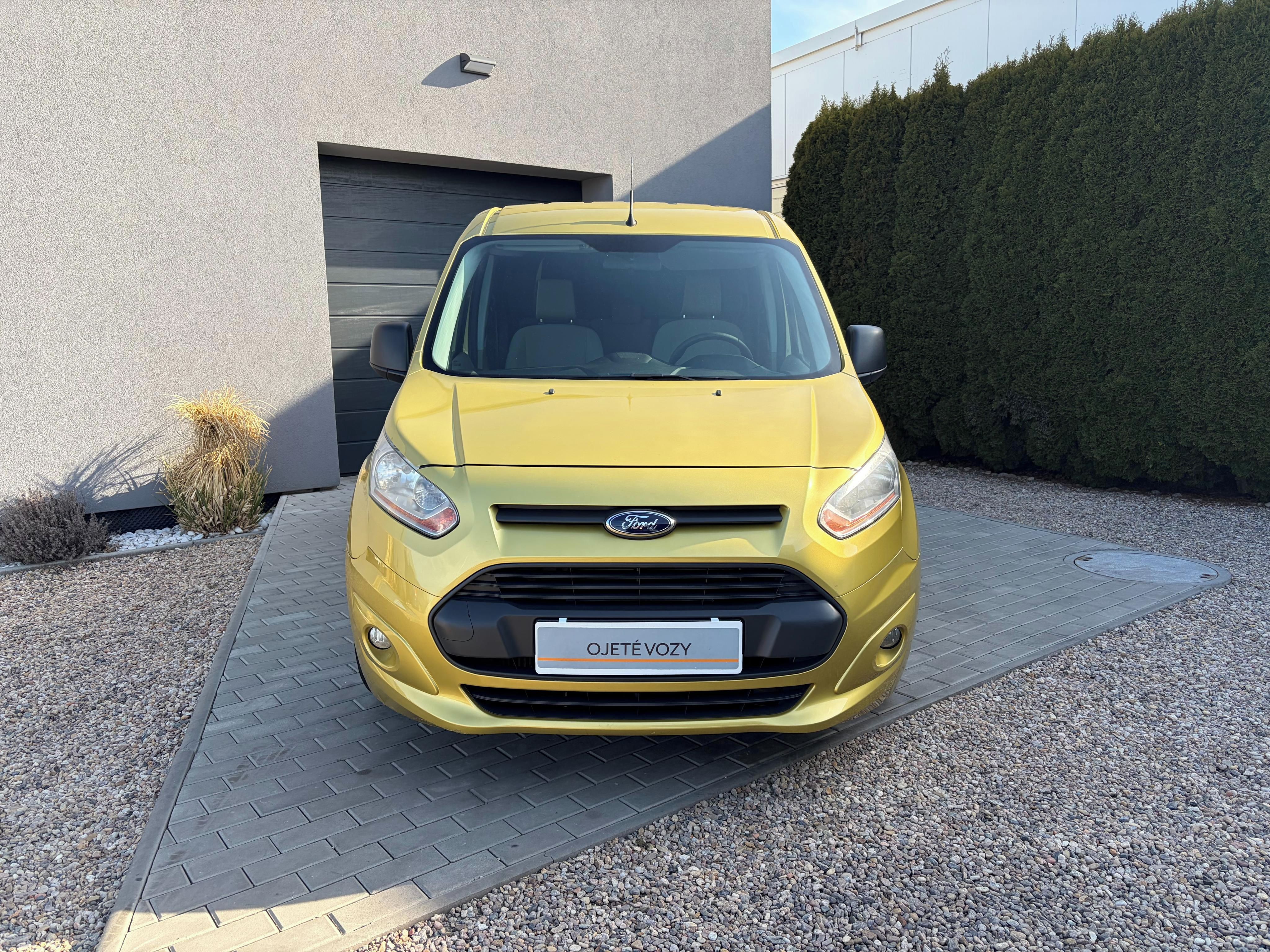 Ford Tourneo Connect, 1.0 74KW, Nový MOTOR - fotka 2