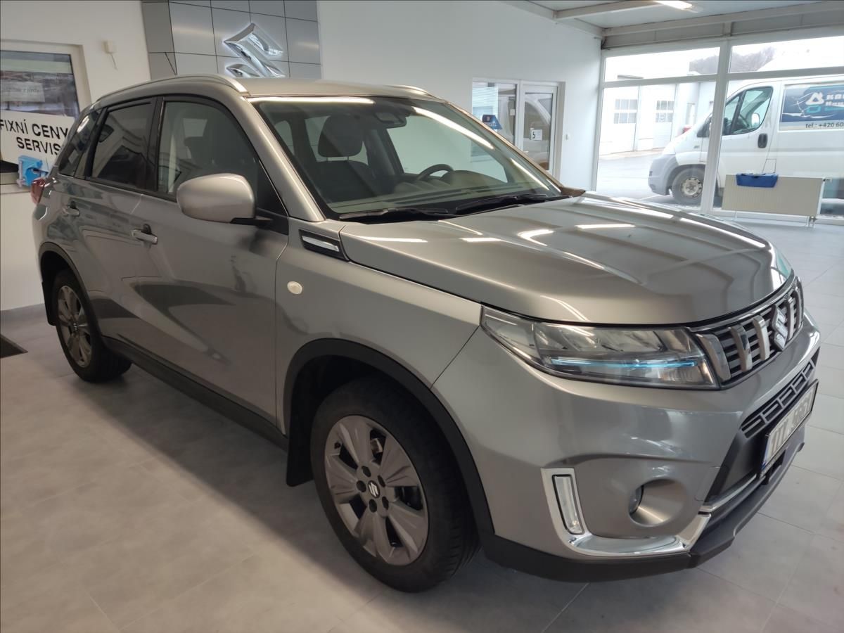 Suzuki Vitara, 1,4   T 4x4 AT Premium + zimní - fotka 2