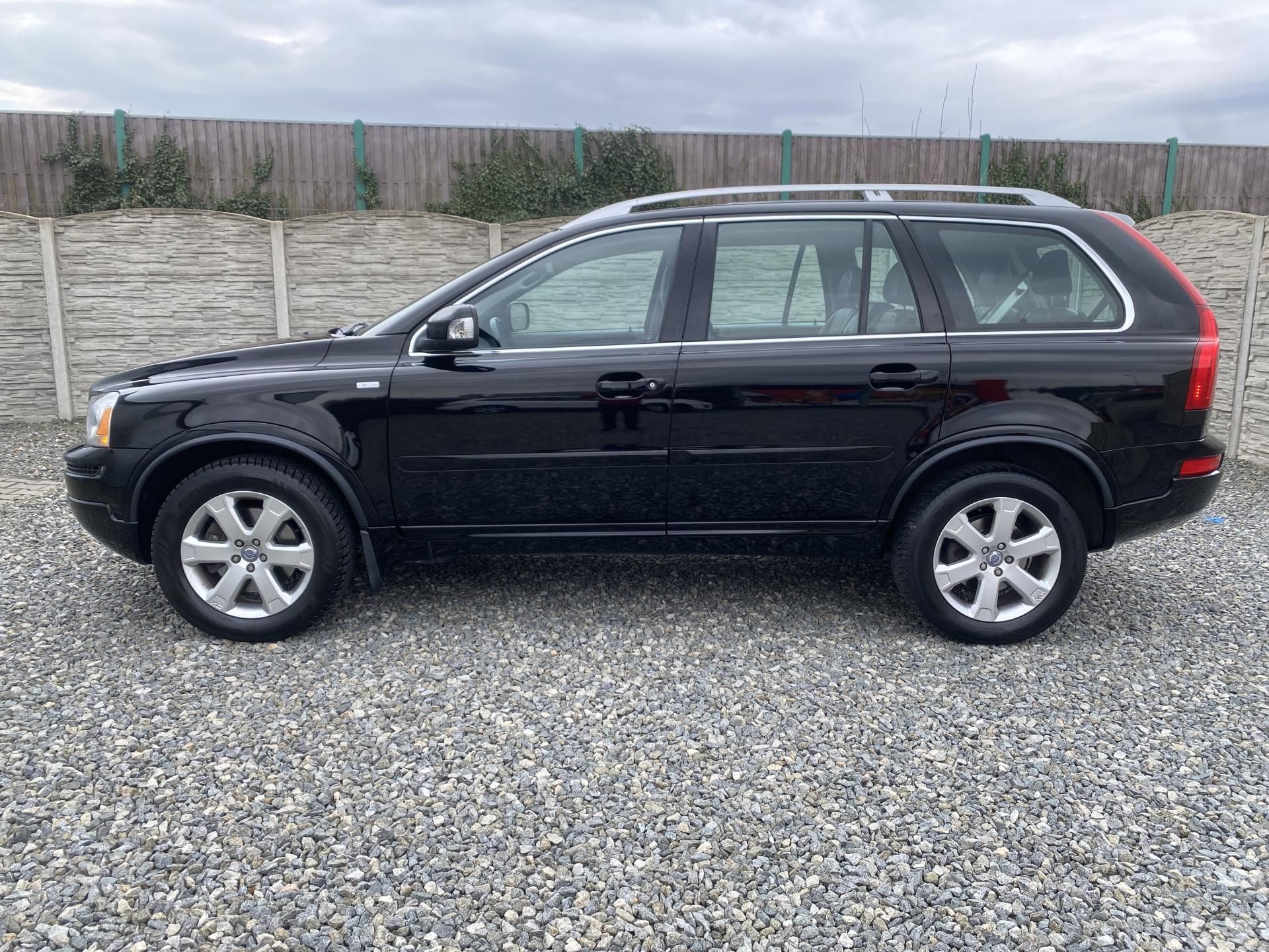 Volvo XC90, 2.5TDi D5 200PS 7M 196000KM 1A - fotka 5