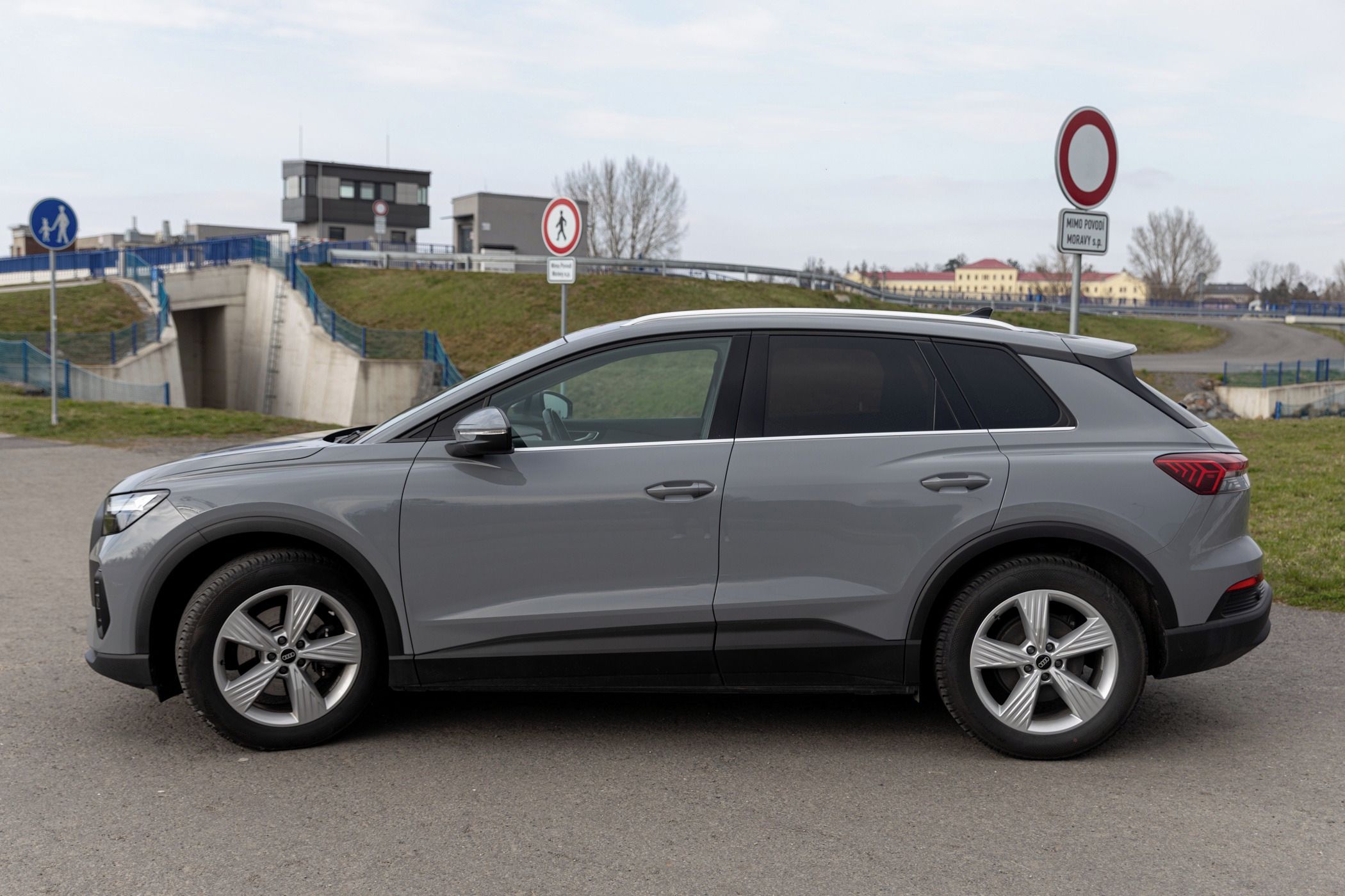 Audi Q4, e-tron 45t km - fotka 5