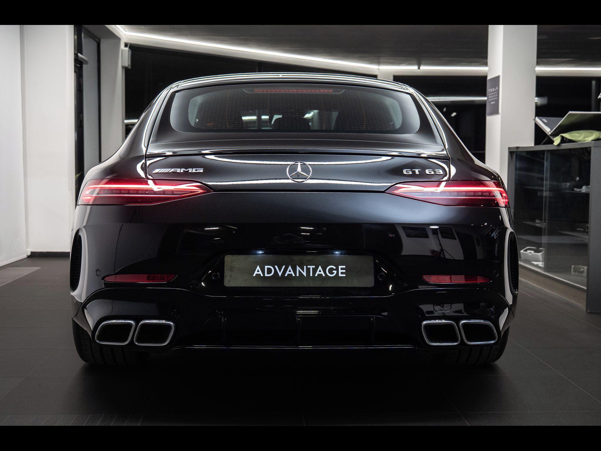 Mercedes-Benz AMG GT, 63 4MATIC+ - fotka 3