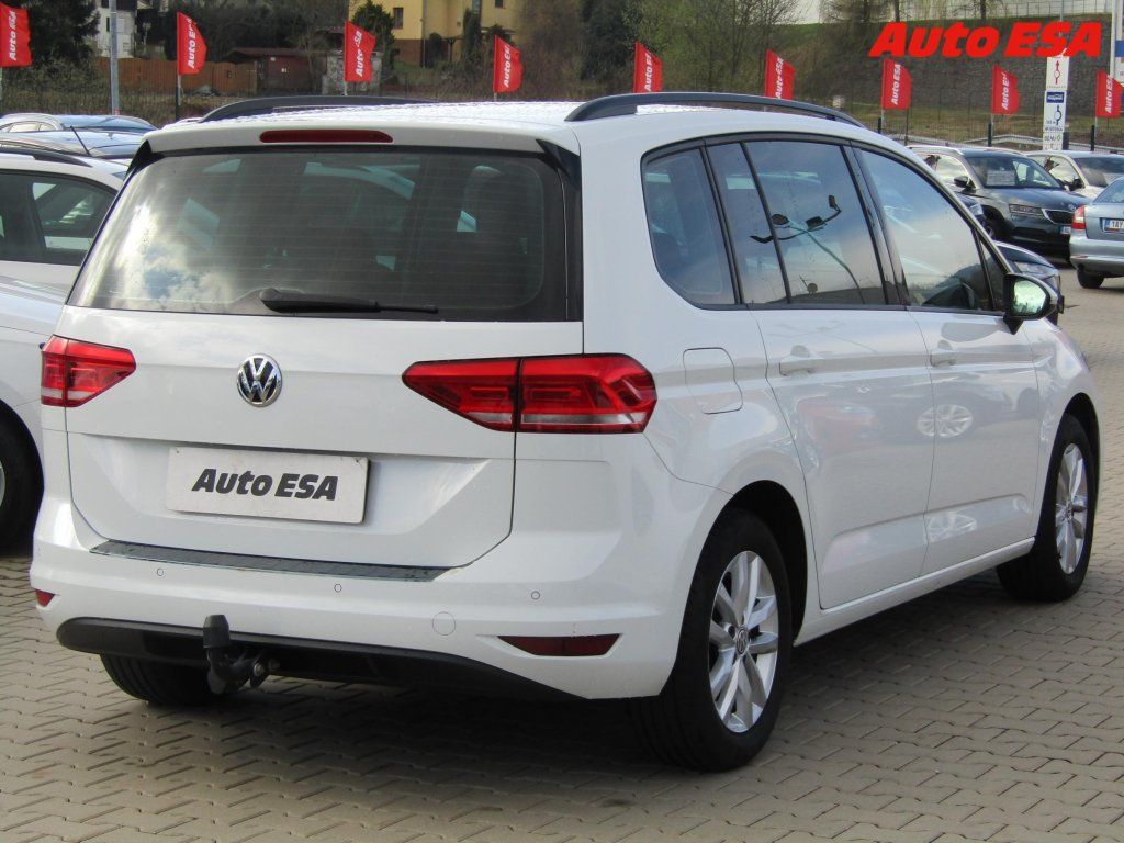 Volkswagen Touran, 1.6TDI,AC,výhřev sed - fotka 6