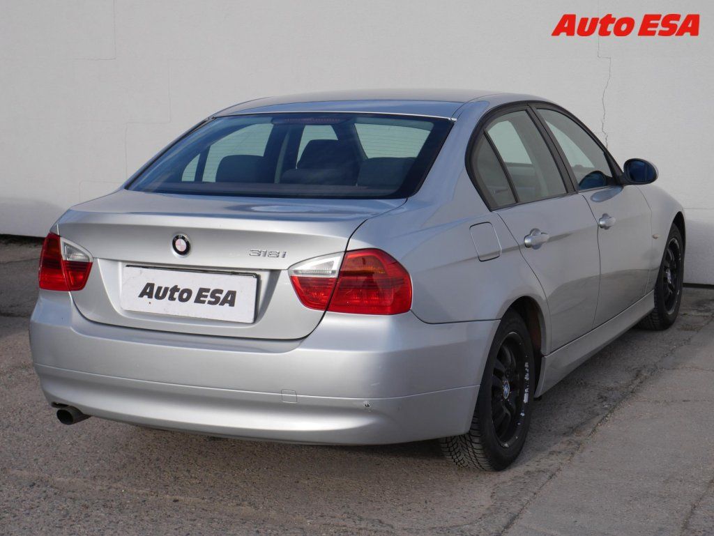 BMW Řada 3, 2.0i 318i,autoAC - fotka 6