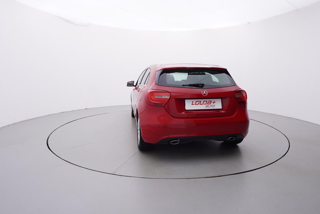 Mercedes-Benz Třídy A, 1.5 66 kW - fotka 4