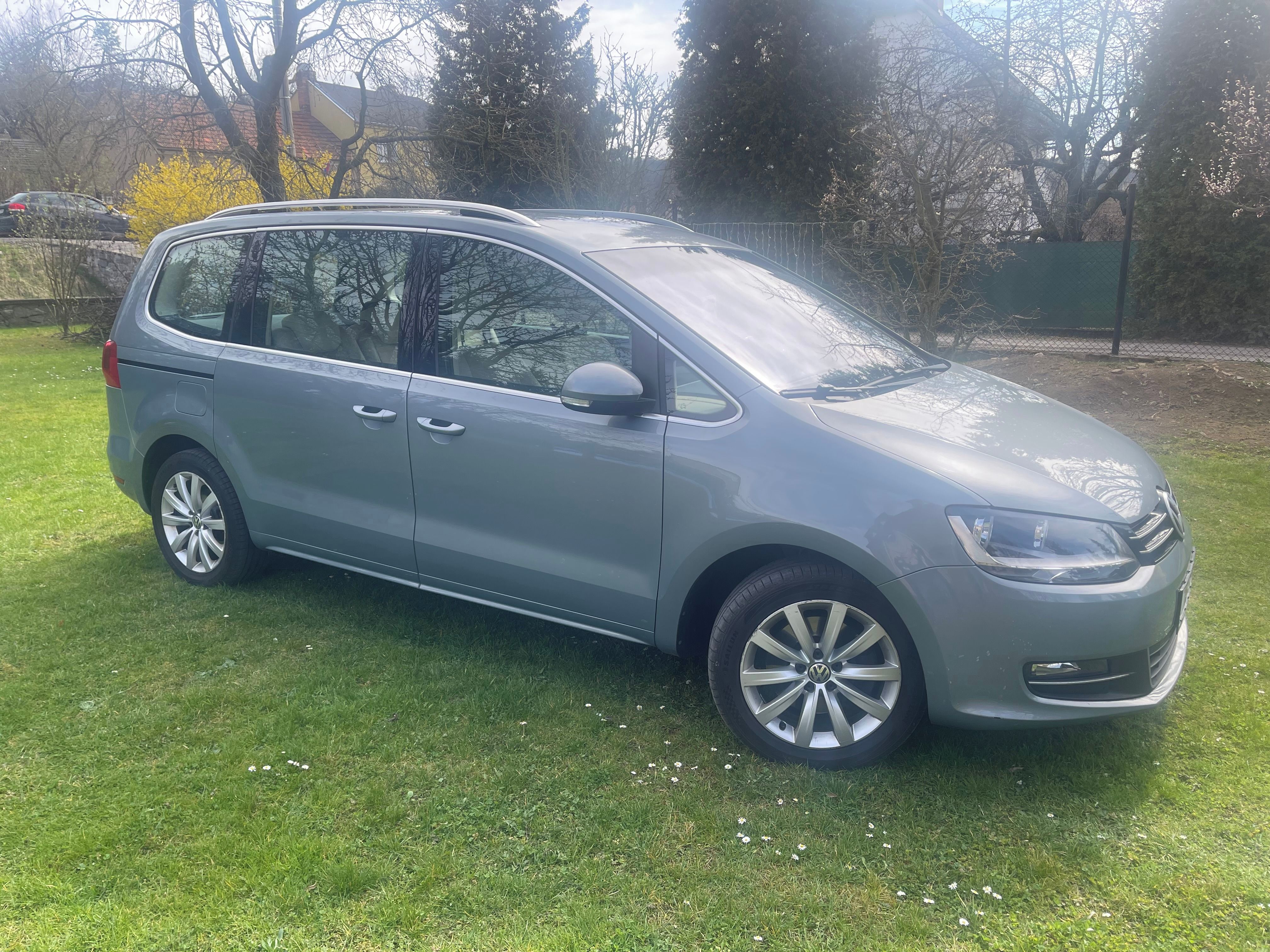 Volkswagen Sharan, 130kw, DSG, STK do 07/2027 - fotka 2
