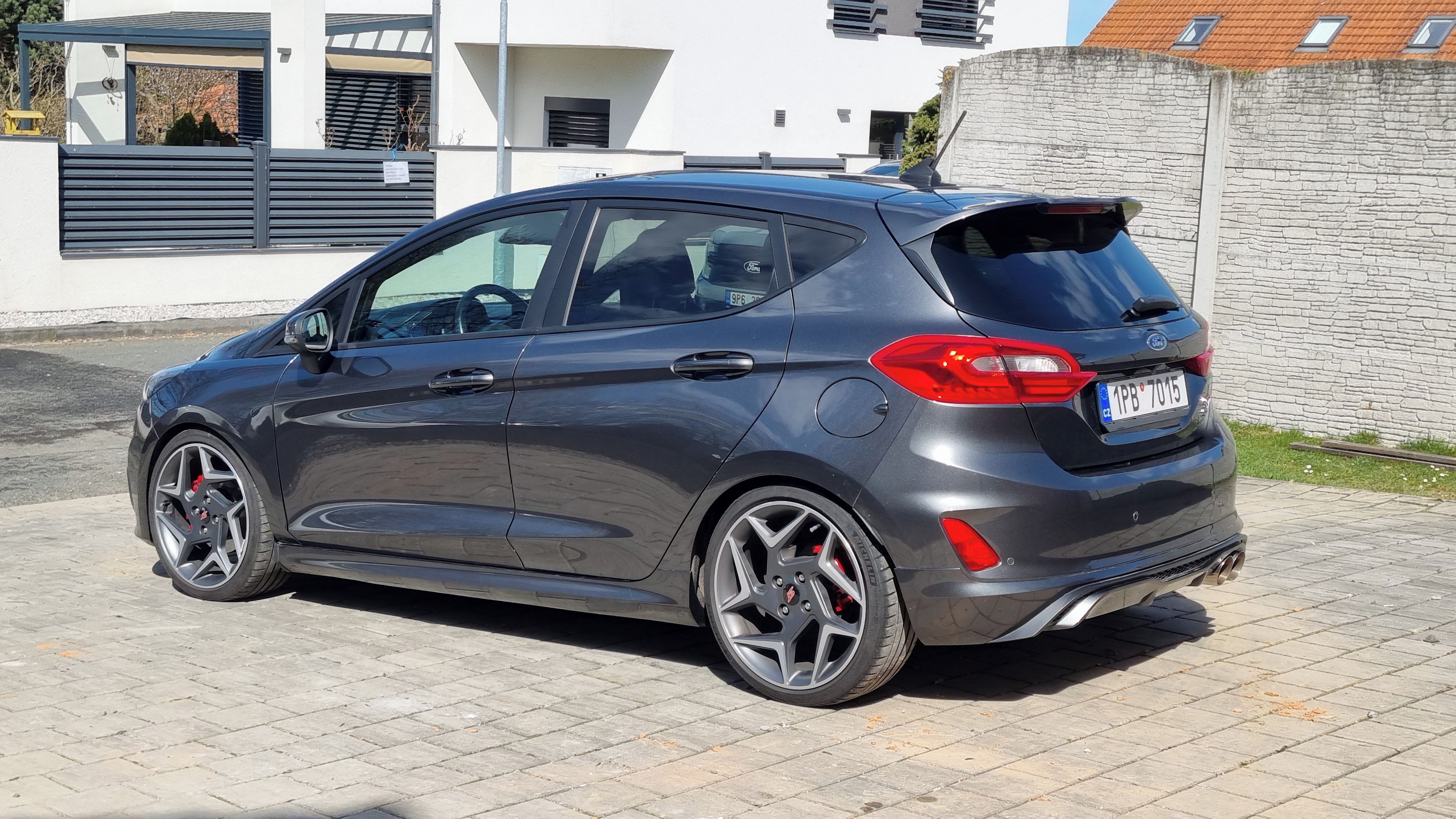Ford Fiesta, ST PERFORMANCE RECARO - fotka 2