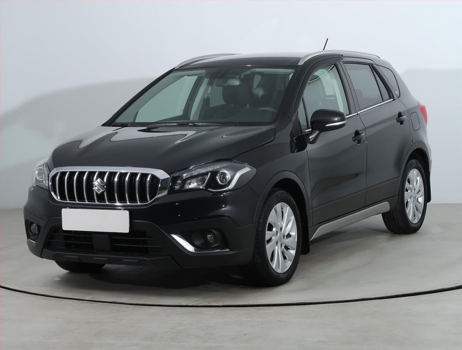 Suzuki SX4 S-Cross, 1.4 BoosterJet, Automat, ČR - fotka 2