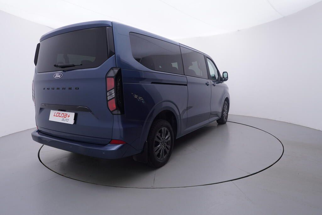 Ford Tourneo Custom, Titanium L2 2.0 EcoBlue 110 kW - fotka 5