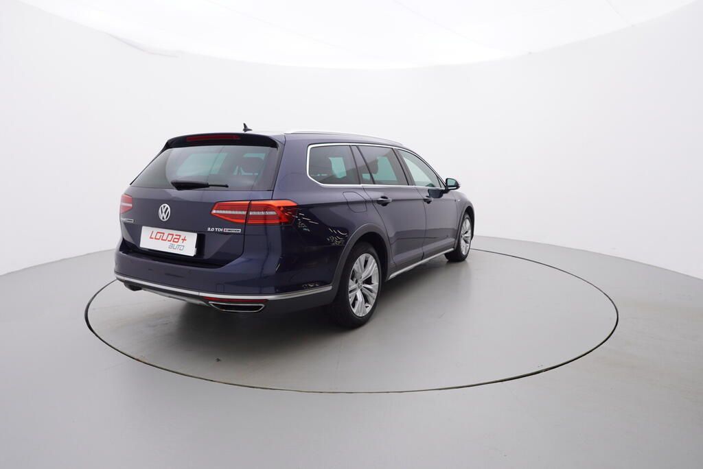Volkswagen Passat, Alltrack 2.0 TDI 110 kW - fotka 5