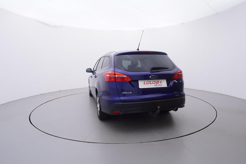 Ford Focus, Titanium 2.0 110 kW - fotka 4