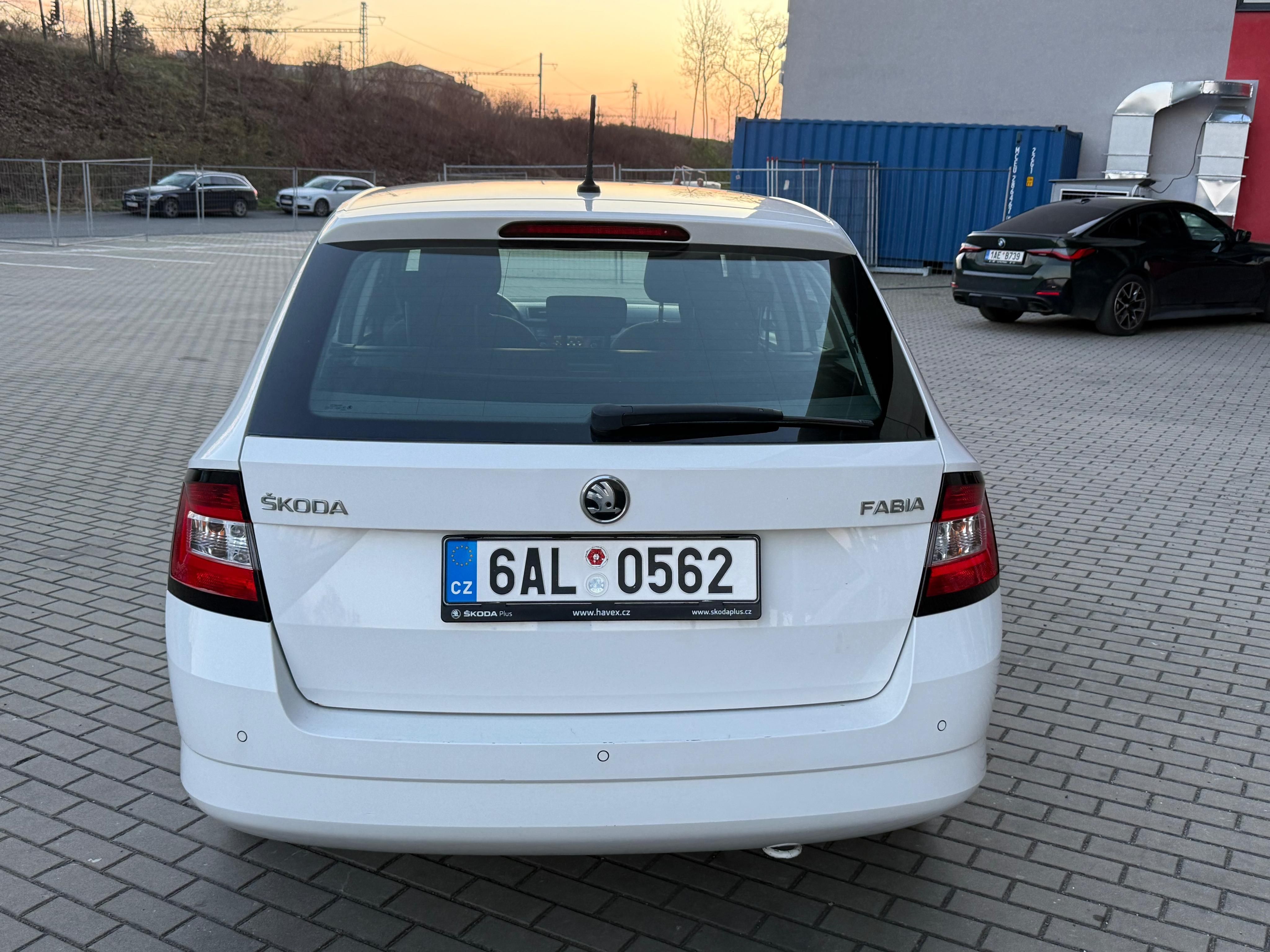 Škoda Fabia, 1.0i, 81kw Původ ČR - fotka 4