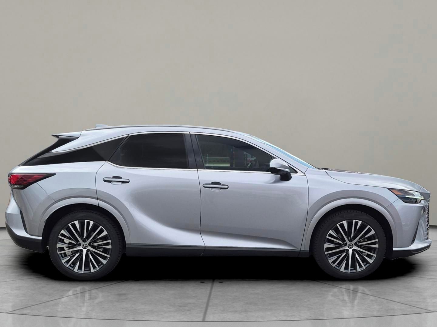 Lexus RX 350h, 2.5 HEV E-Four Executive Plus - fotka 3