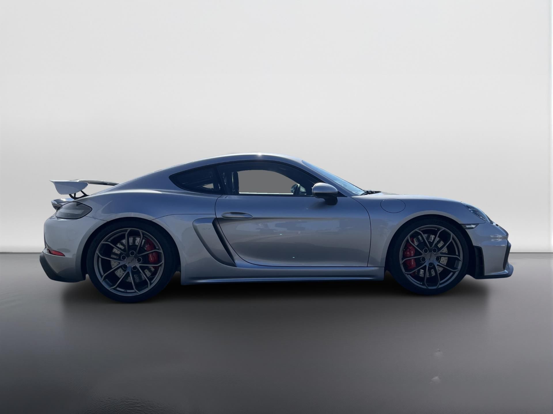 Porsche Cayman, GT4 - fotka 6