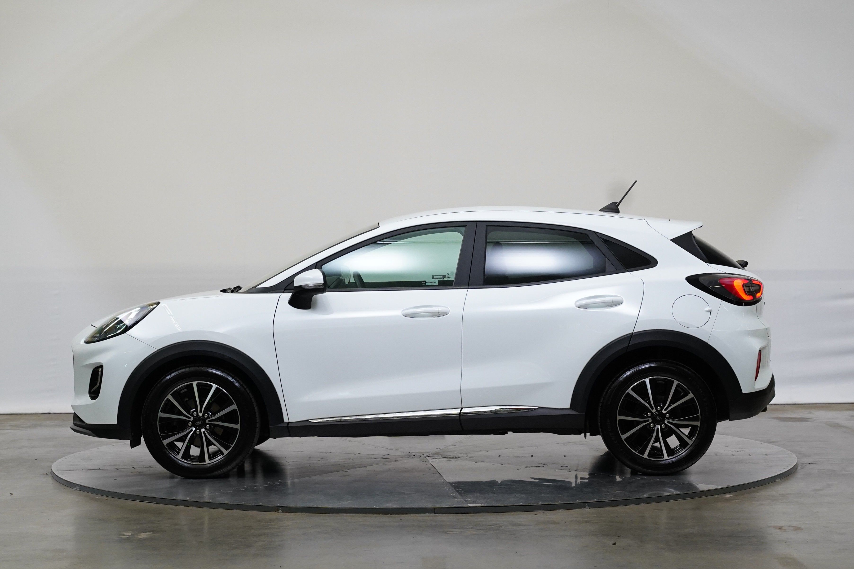 Ford Puma, 1.0 EcoBoost 92 kW - fotka 3