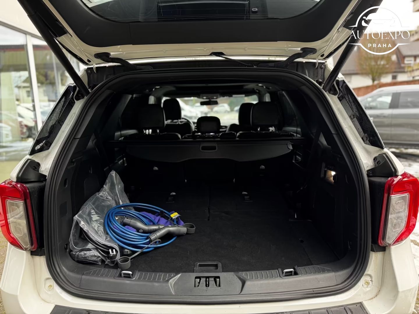 Ford Explorer, ST-Line PHEV 4x4 - fotka 4