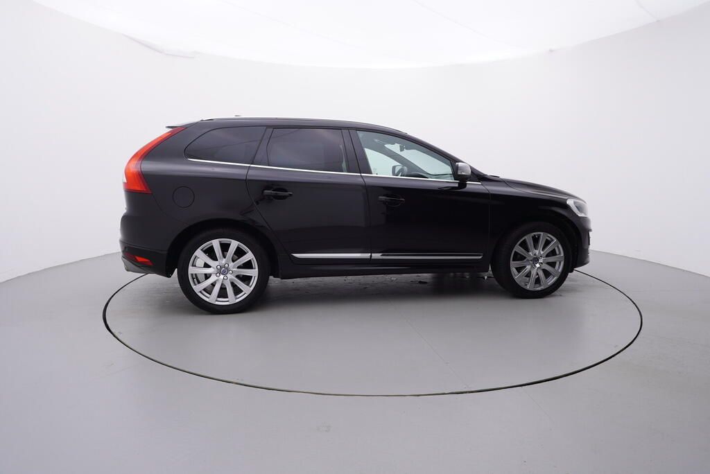 Volvo XC60, 2.0 140 kW - fotka 6
