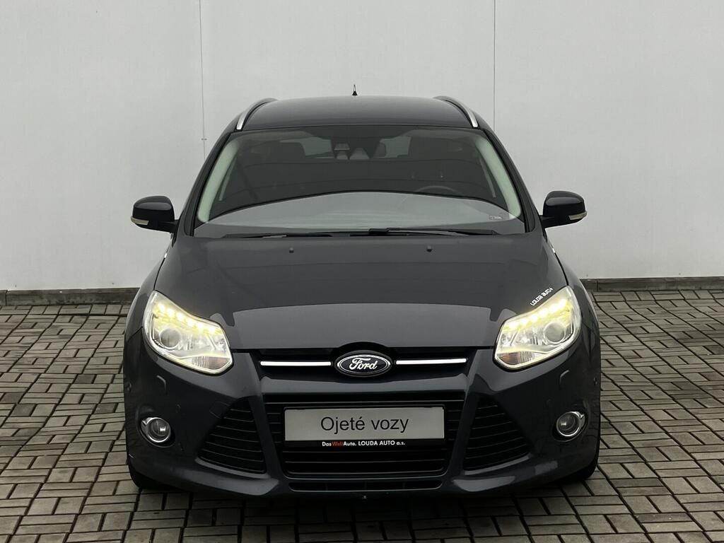 Ford Focus, titanium 1.6 110 kW - fotka 4