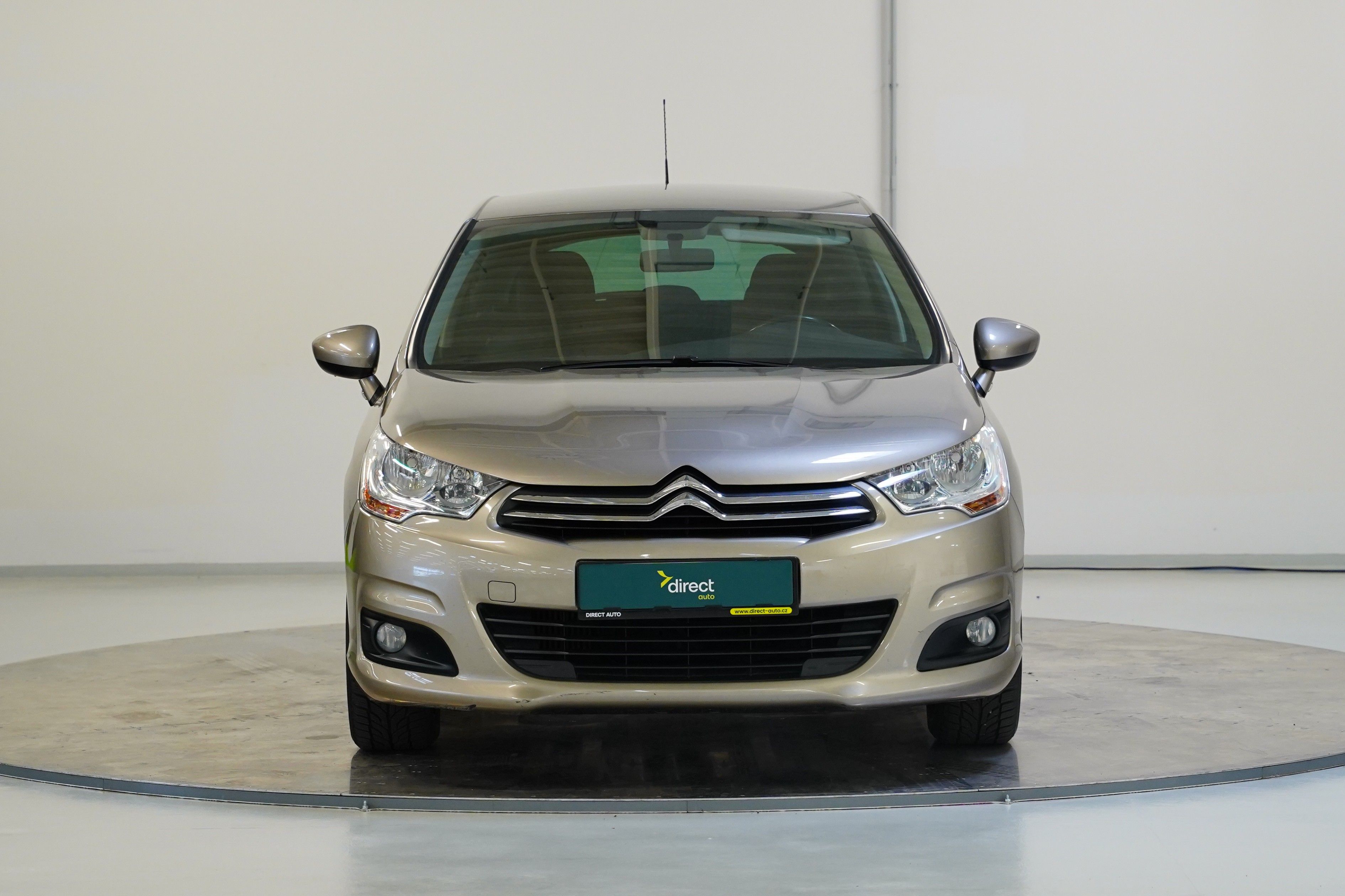 Citroën C4, 1.6 HDI 68 kW - fotka 4