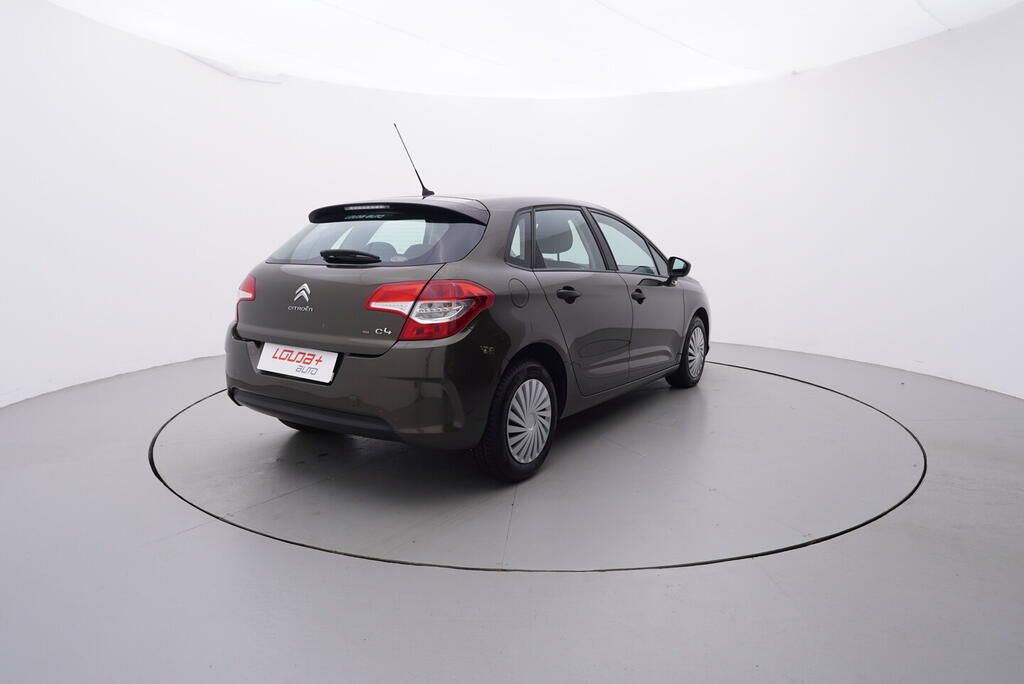 Citroën C4, 1.4 70 kW - fotka 5