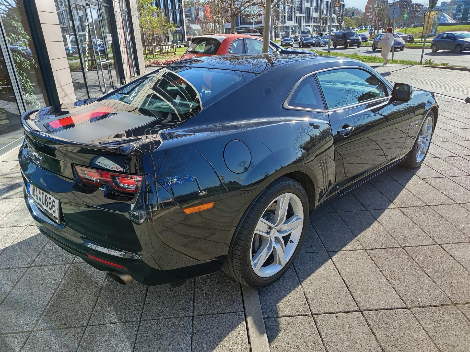 Chevrolet Camaro, 45th Edition, klapka, K&N - fotka 3