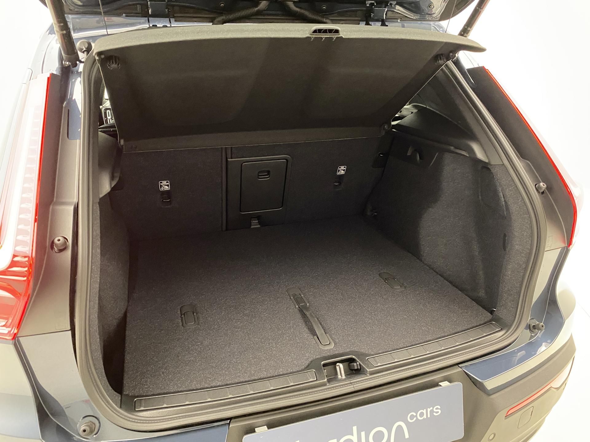 Volvo EX40, BLACK EDITION SINGLE EXT. PLUS - fotka 5