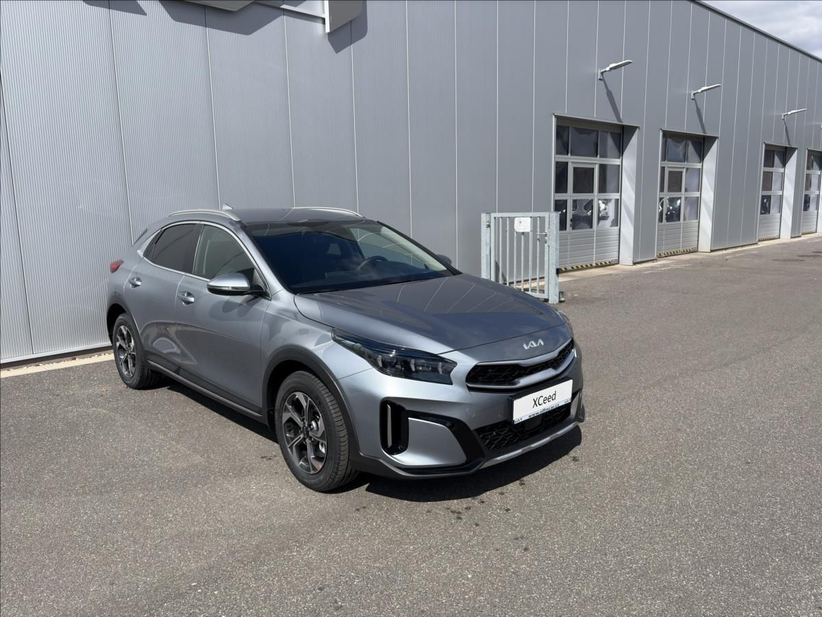 Kia XCee´d, 1,6   7DCT EXCLUSIVE - fotka 3