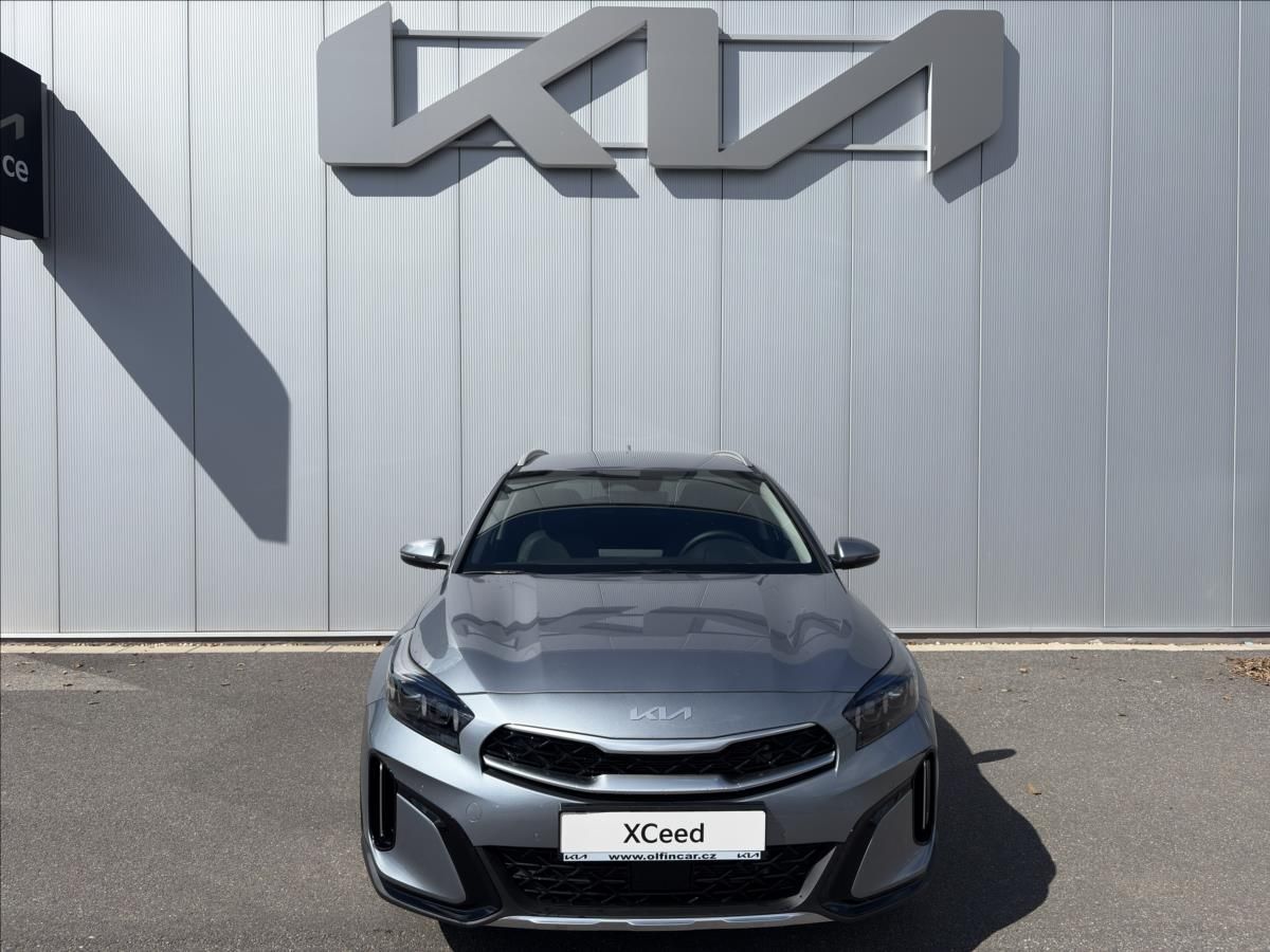 Kia XCee´d, 1,6   7DCT EXCLUSIVE - fotka 2